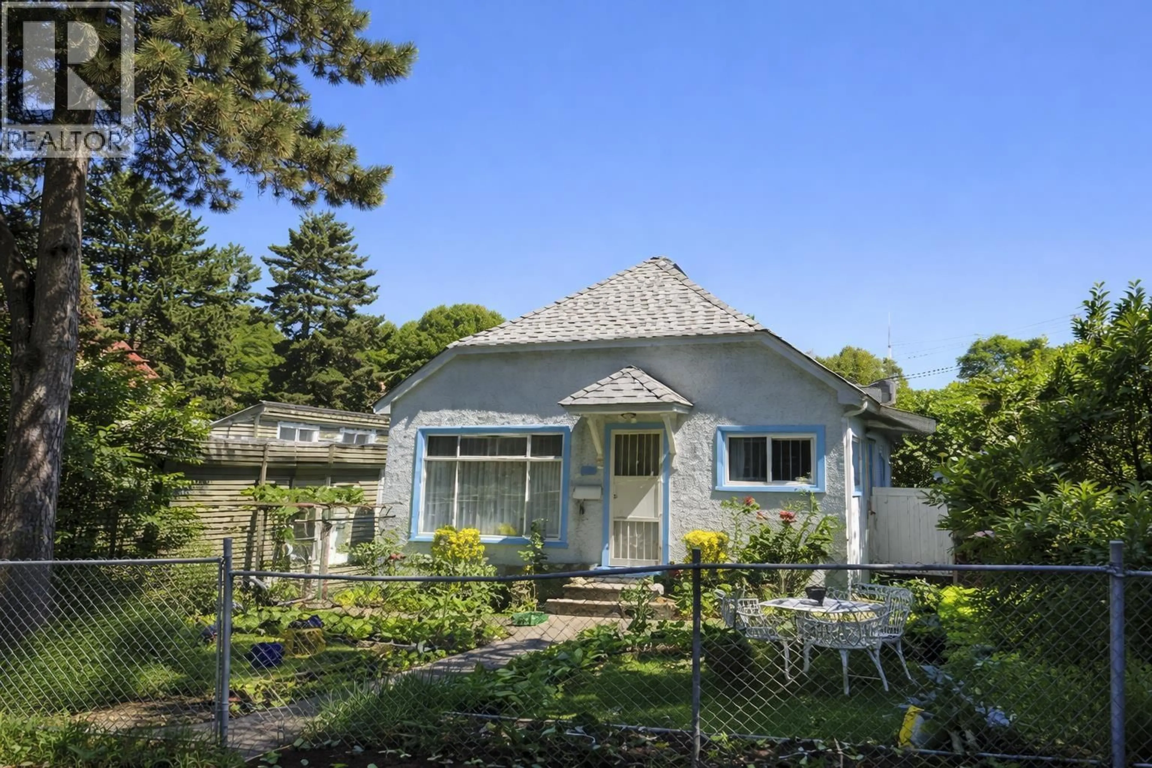 Unknown for 2719 DUKE STREET, Vancouver British Columbia V5R4S8