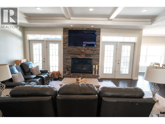 13816 CARDINAL ROAD, Charlie Lake 2