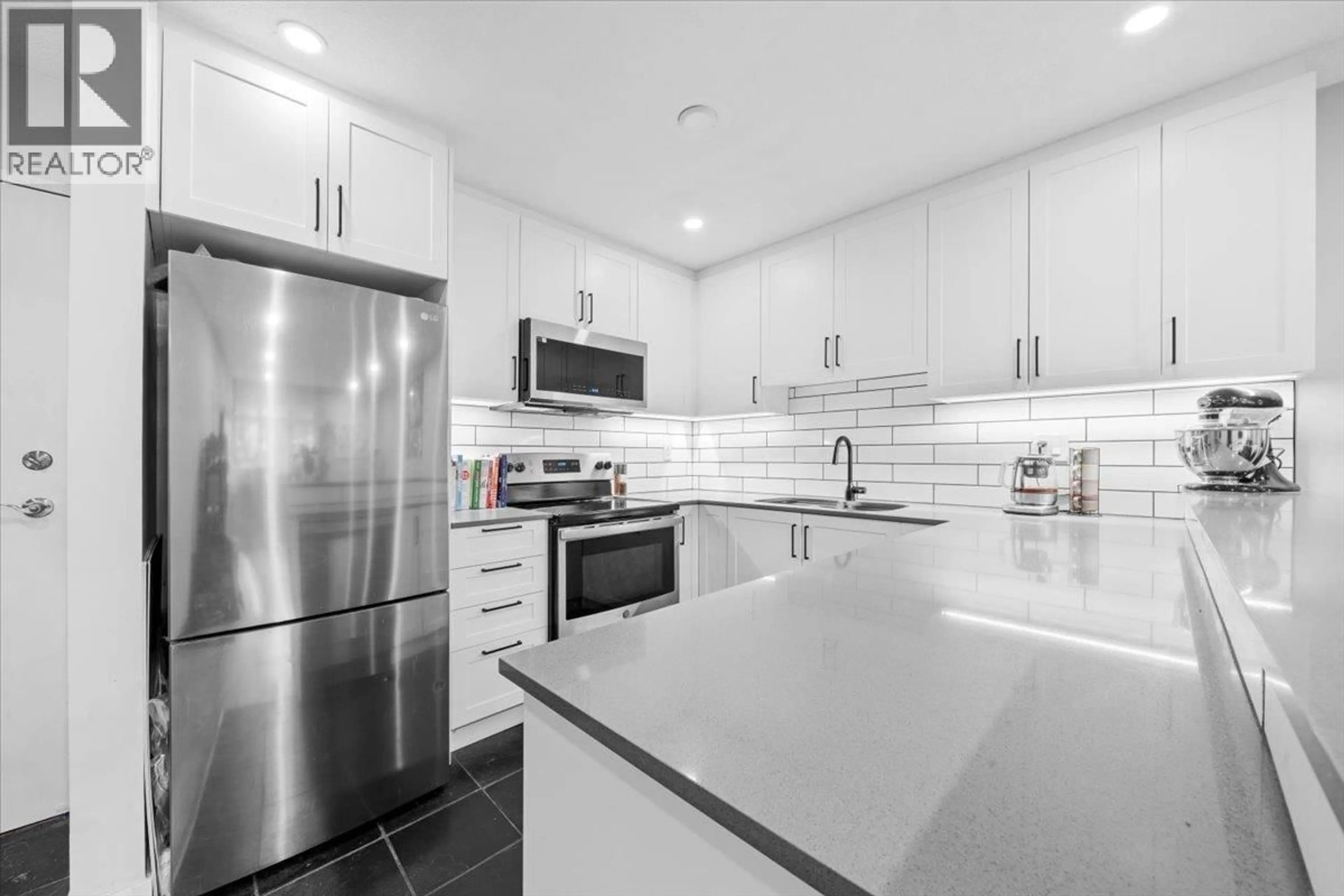 Unknown for 101 - 1122 KING ALBERT AVENUE, Coquitlam British Columbia V3J1X7