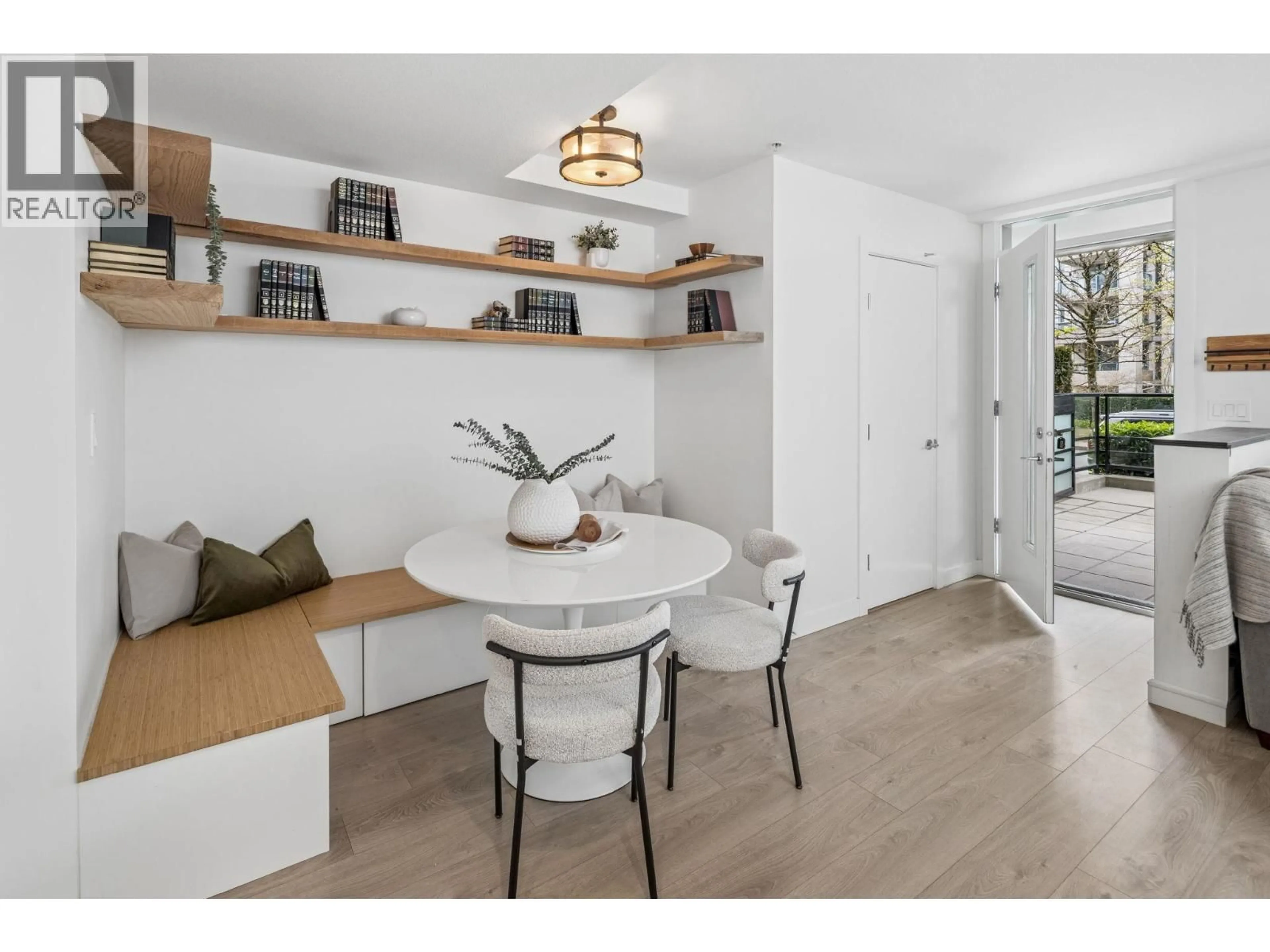 Unknown for TH4 - 128 8TH STREET, North Vancouver British Columbia V7L0H2