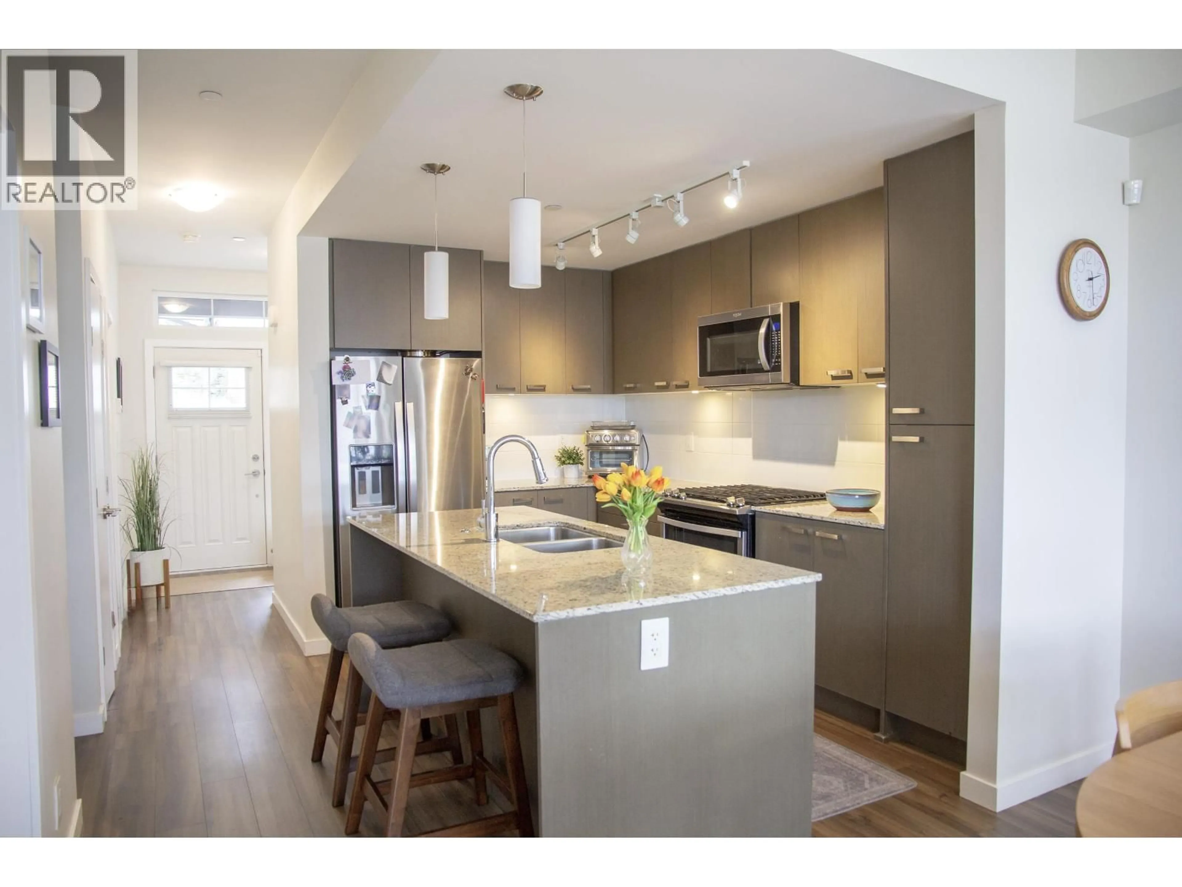 Open concept kitchen, unknown for 5915 BEACHGATE LANE, Sechelt British Columbia V7Z0A4