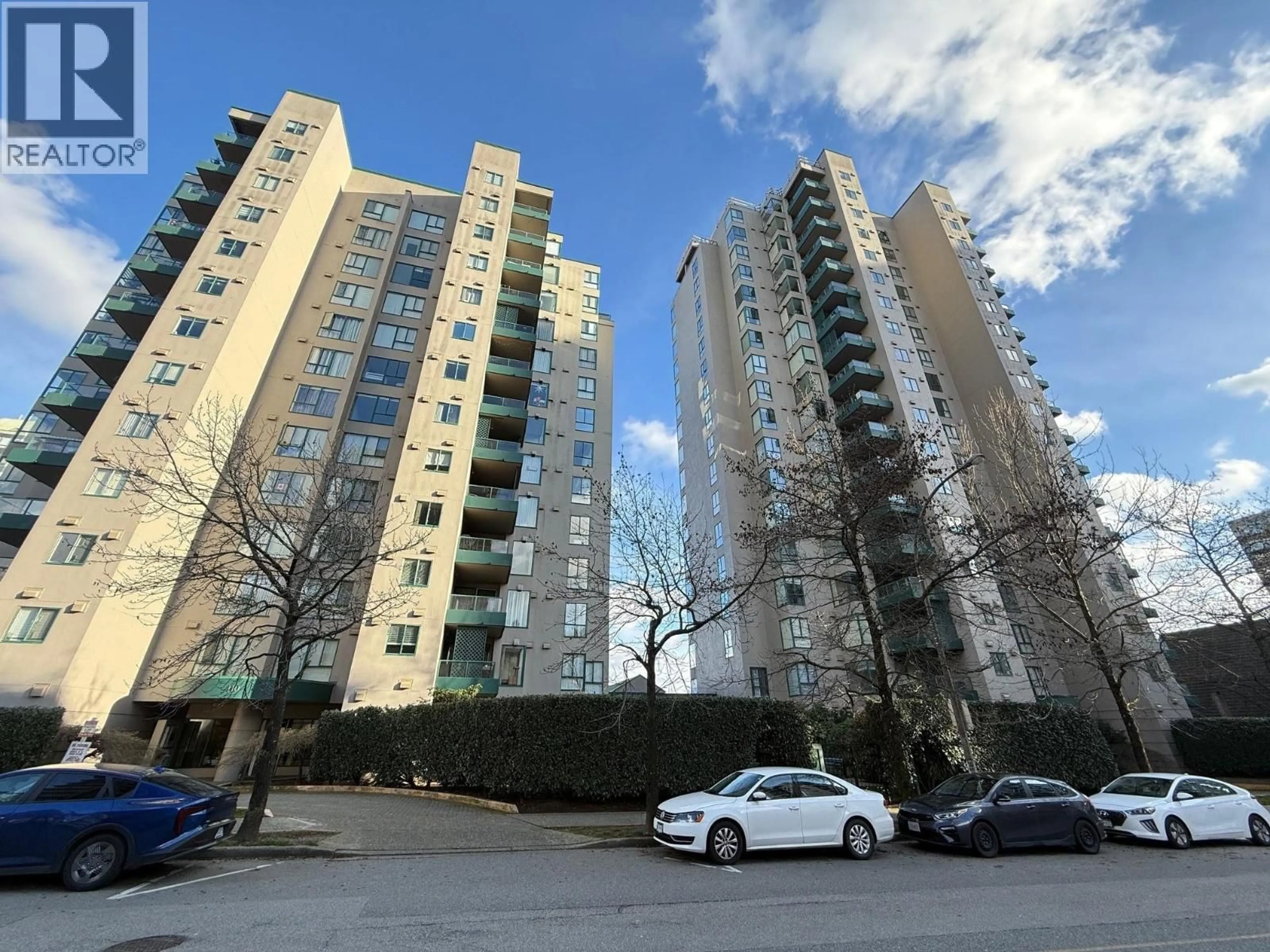 A pic from outside/outdoor area/front of a property/back of a property/a pic from drone, unknown for 1205 - 420 CARNARVON STREET, New Westminster British Columbia V3L5P1