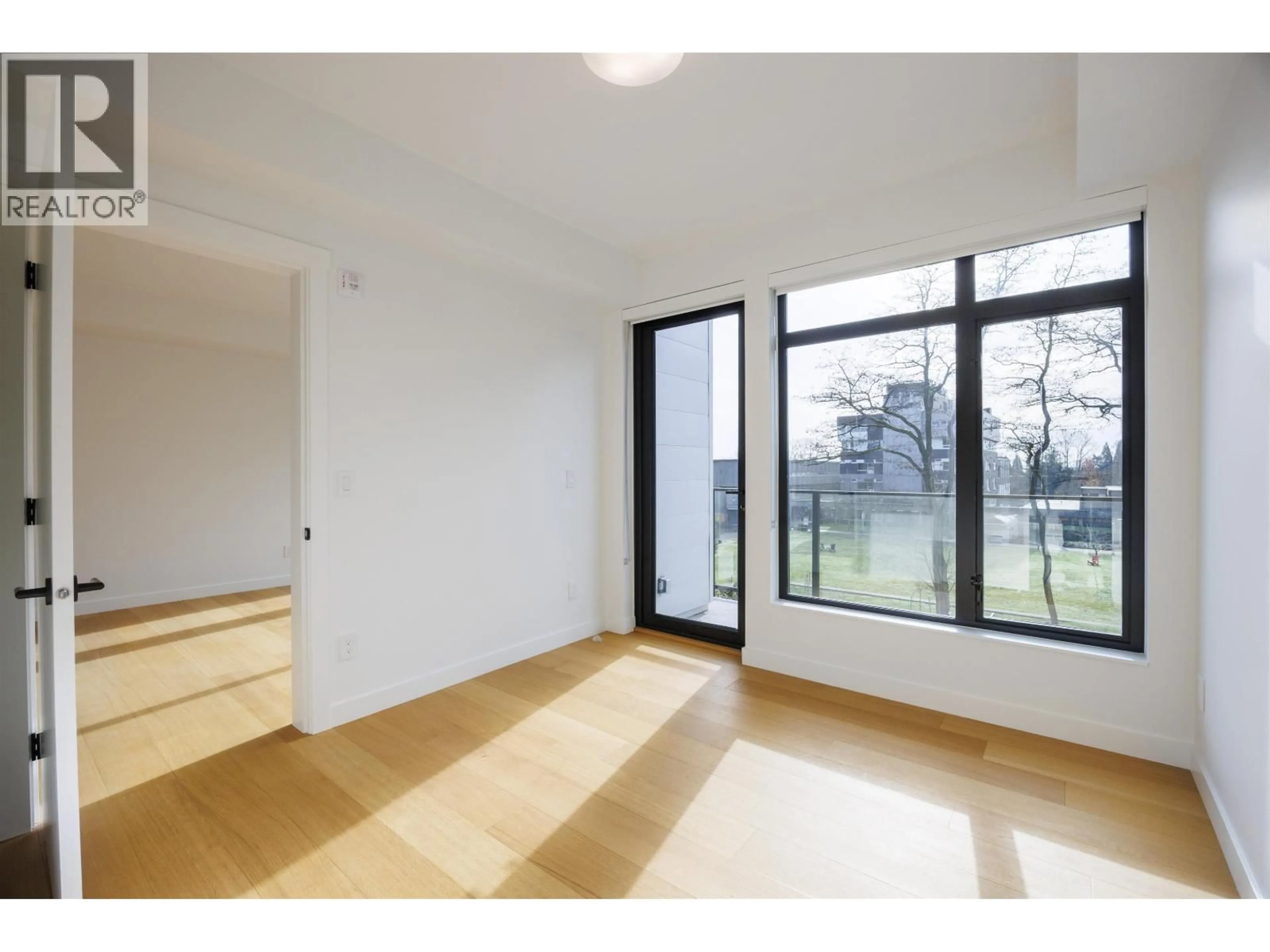 Unknown for 404 - 6485 MANITOBA STREET, Vancouver British Columbia V5Y2Z7