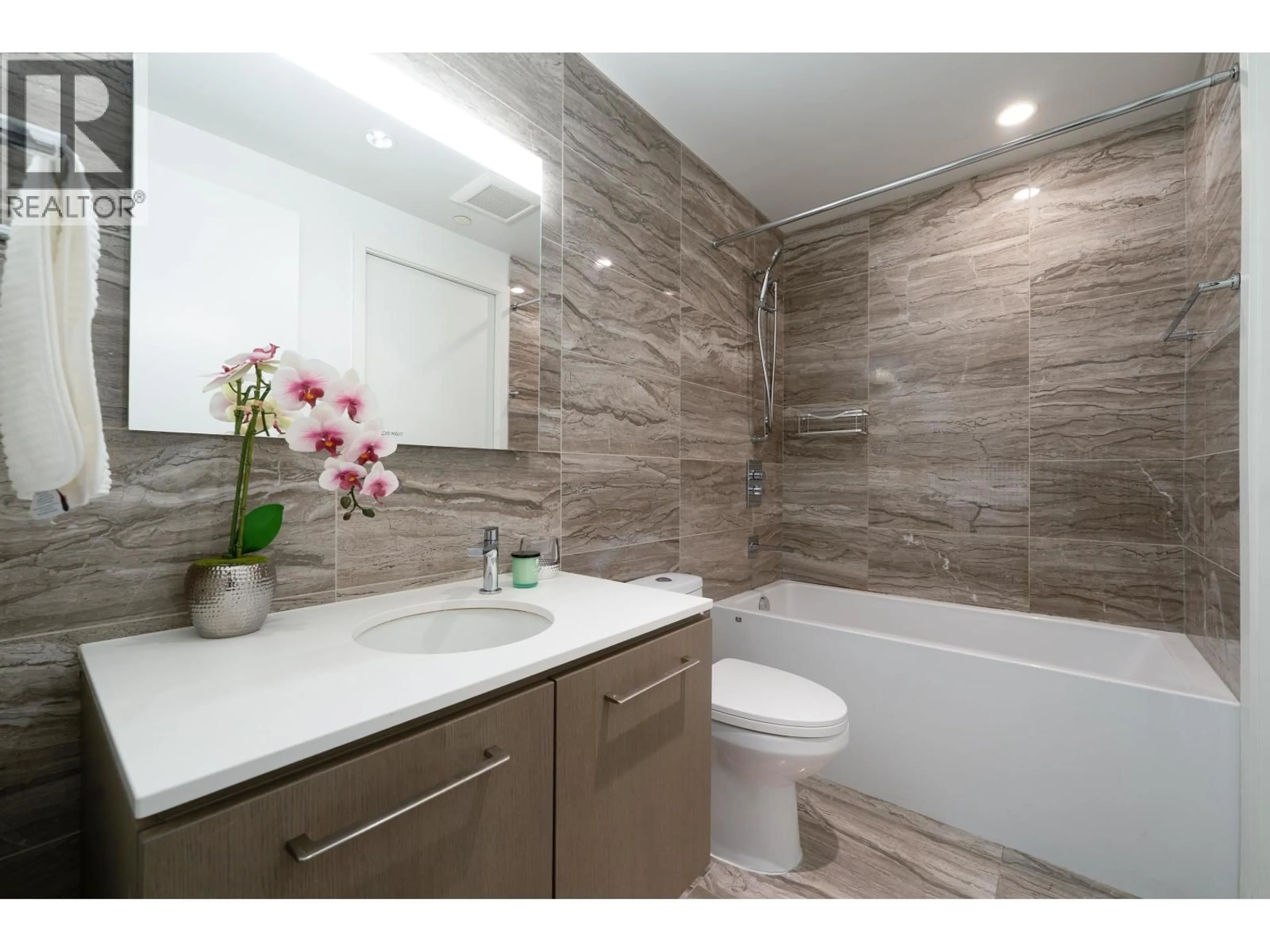 Contemporary bathroom, ceramic/tile floor for 204 - 6633 PEARSON WAY, Richmond British Columbia V7C0C4