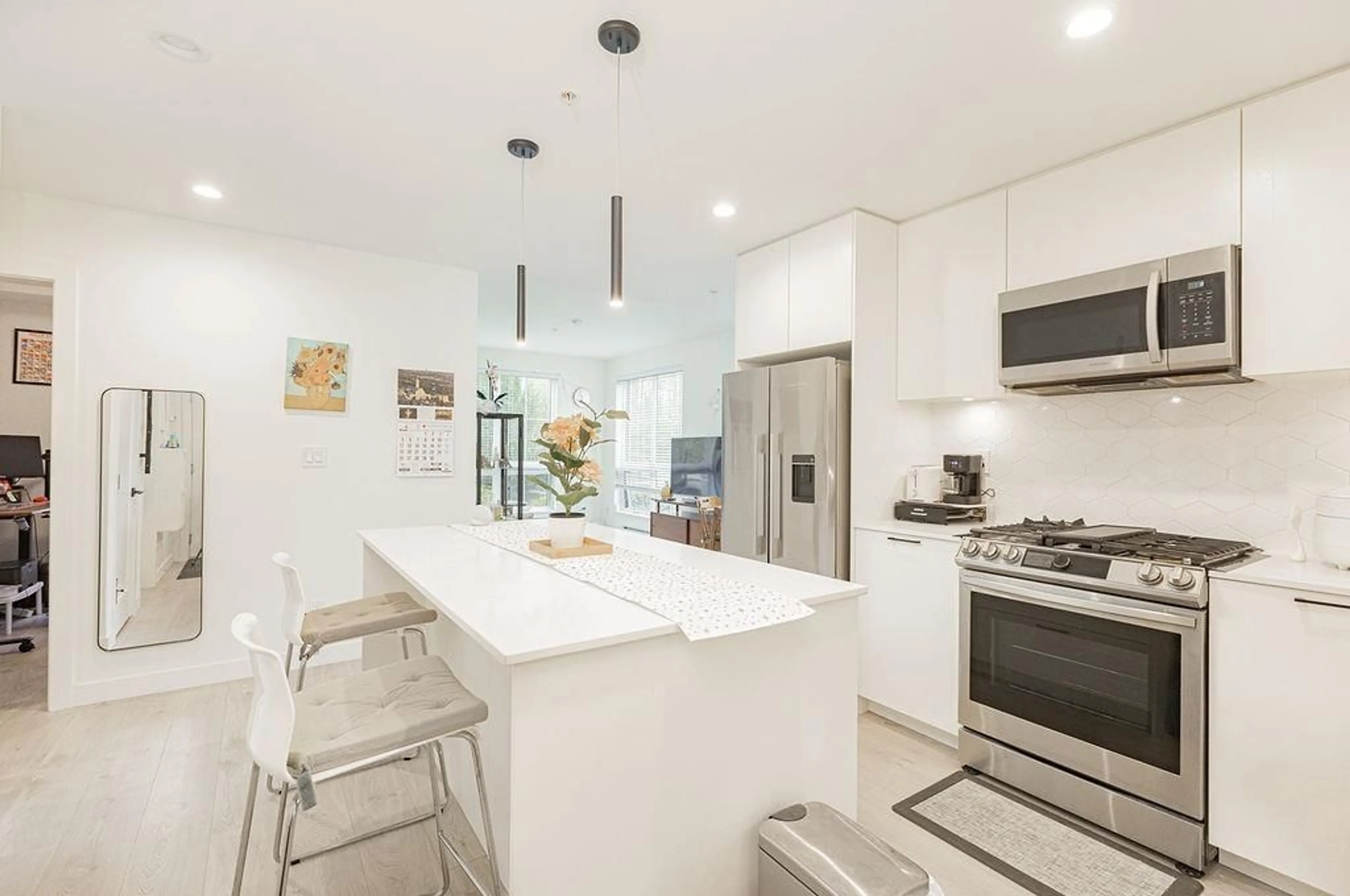 Contemporary kitchen, ceramic/tile floor for 107 - 8379 201 STREET, Langley British Columbia V2Y3S6