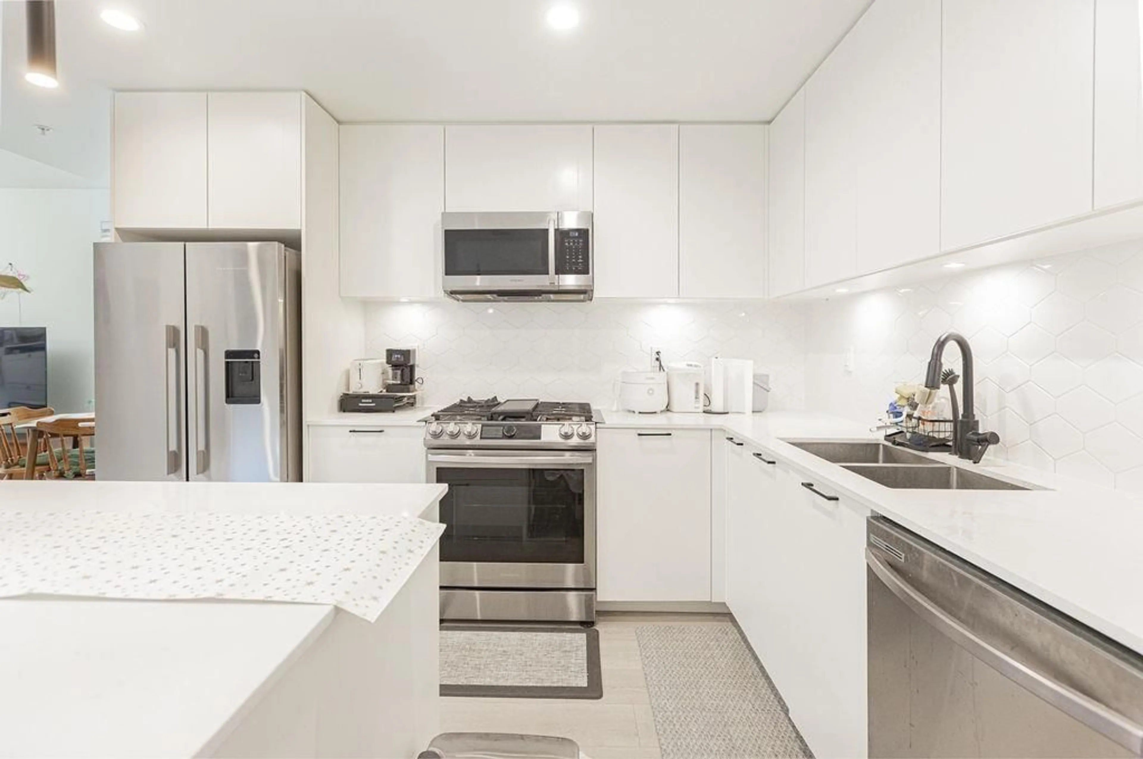 Standard kitchen, unknown for 107 - 8379 201 STREET, Langley British Columbia V2Y3S6