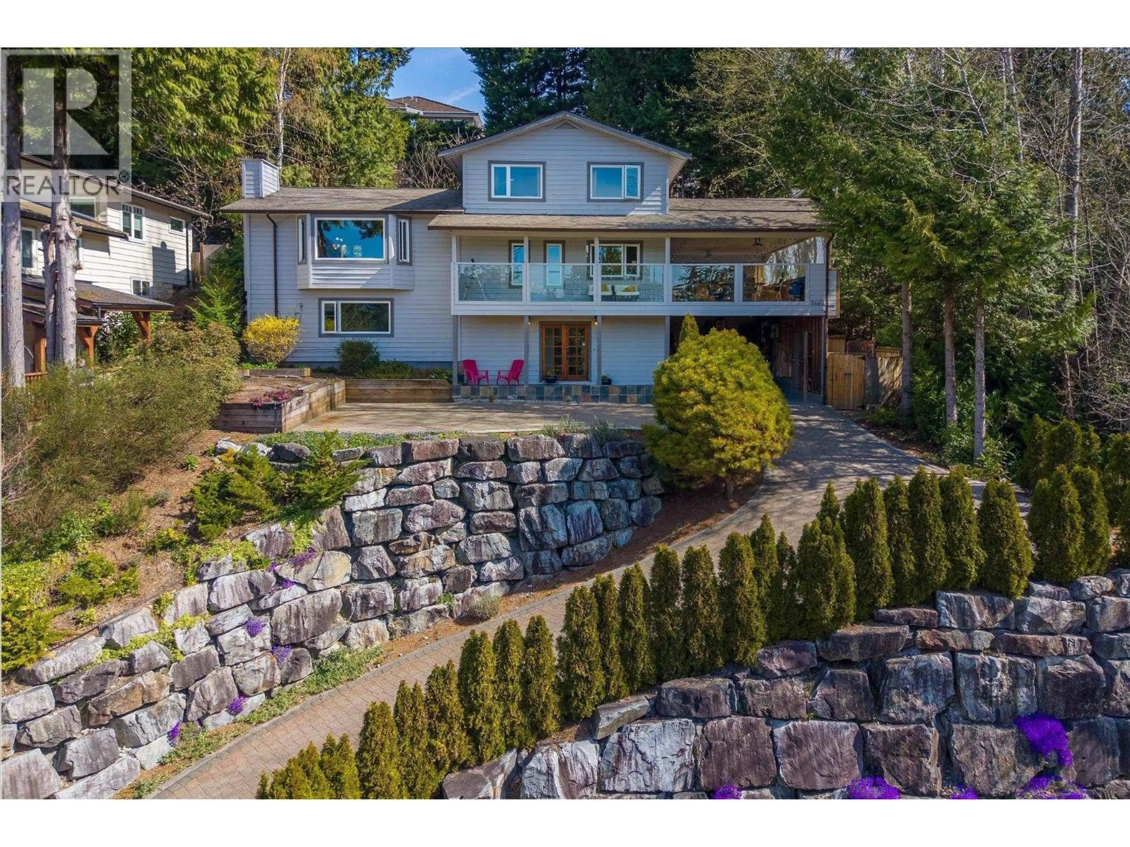 A pic from outside/outdoor area/front of a property/back of a property/a pic from drone, unknown for 2640 RHUM & EIGG DRIVE, Squamish British Columbia V8B0G1