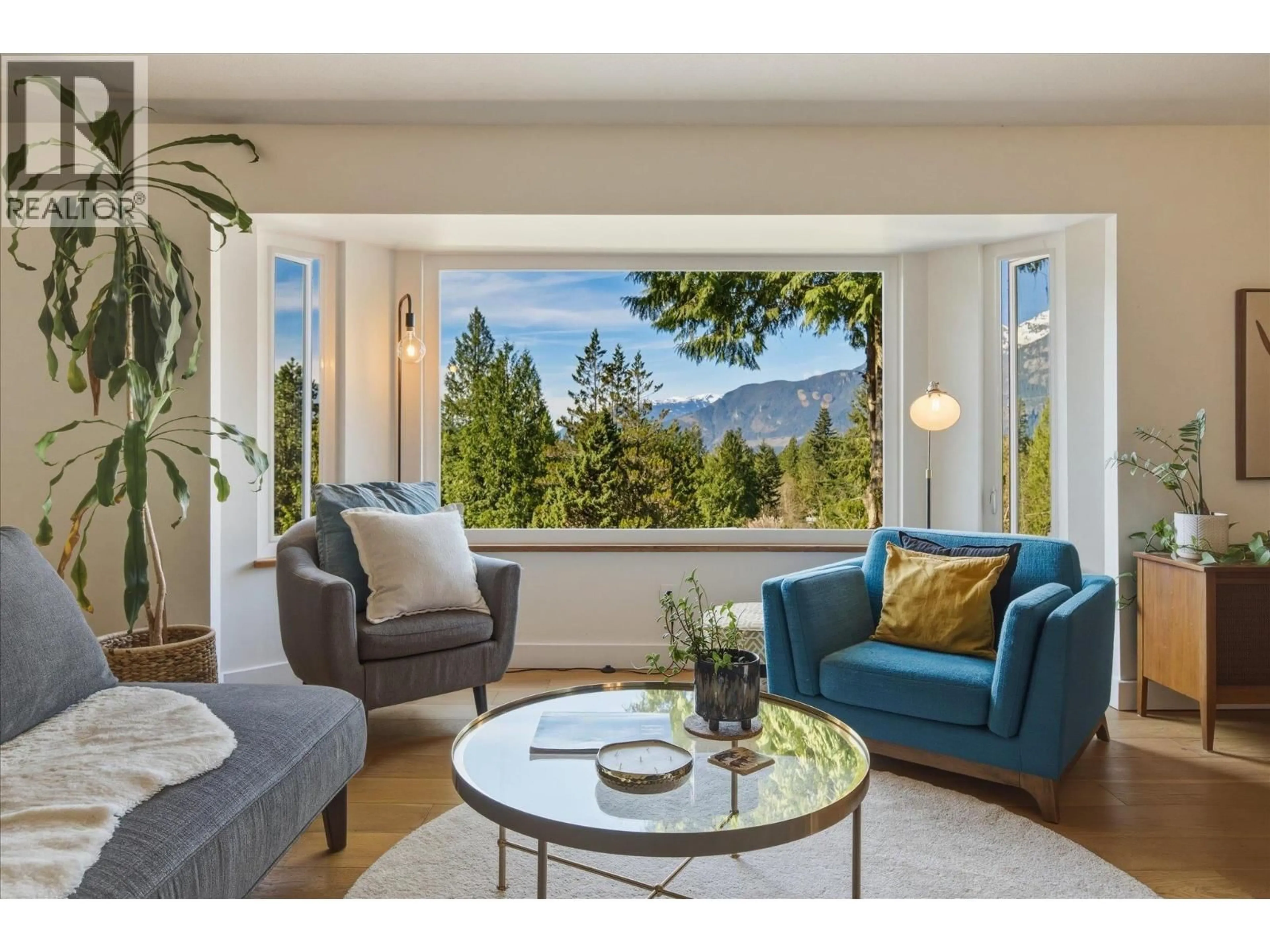 Living room with furniture, unknown for 2640 RHUM & EIGG DRIVE, Squamish British Columbia V8B0G1