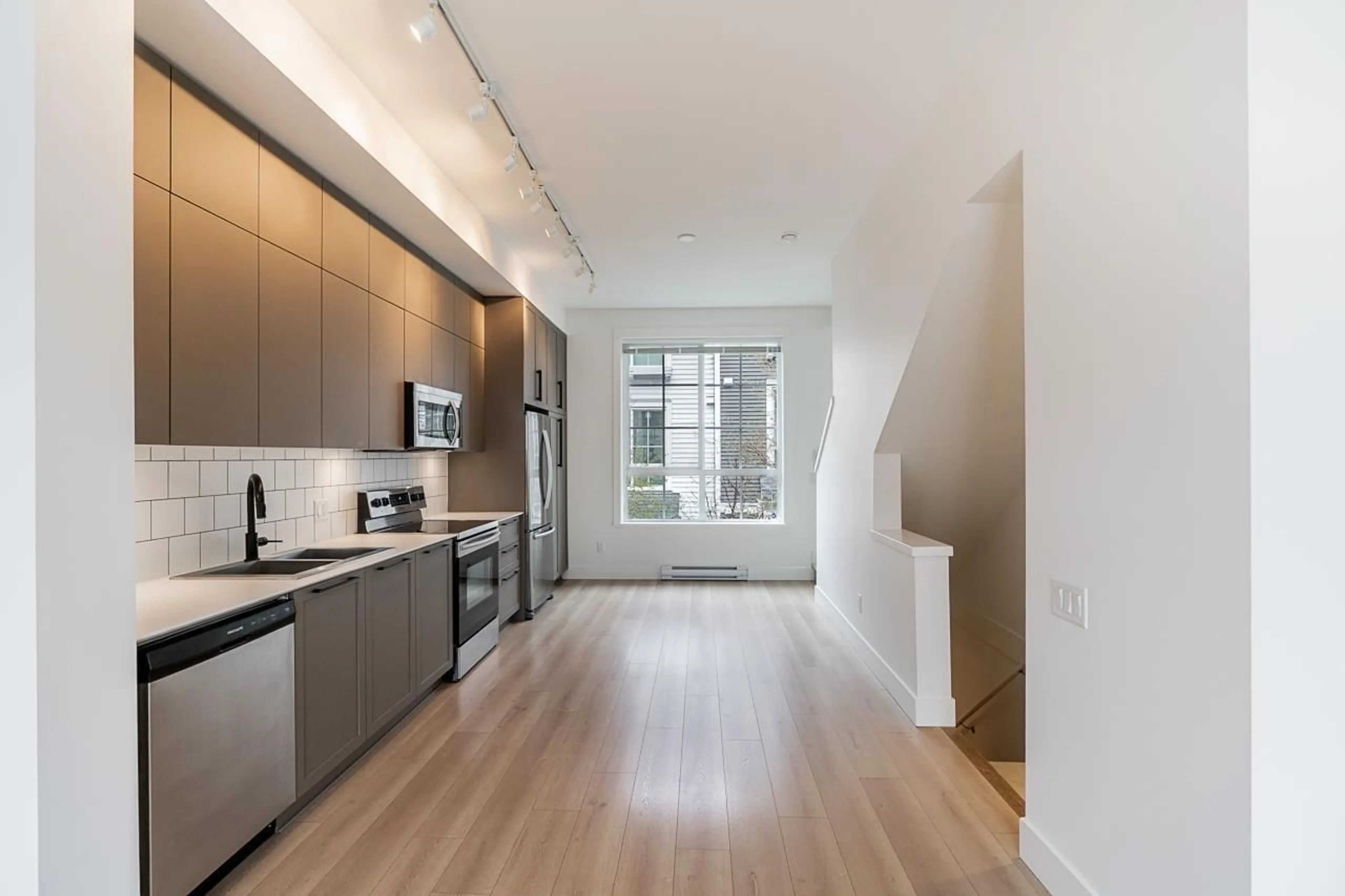 Open concept kitchen, unknown for 28 - 2838 LIVINGSTONE AVENUE, Abbotsford British Columbia V2T0J1