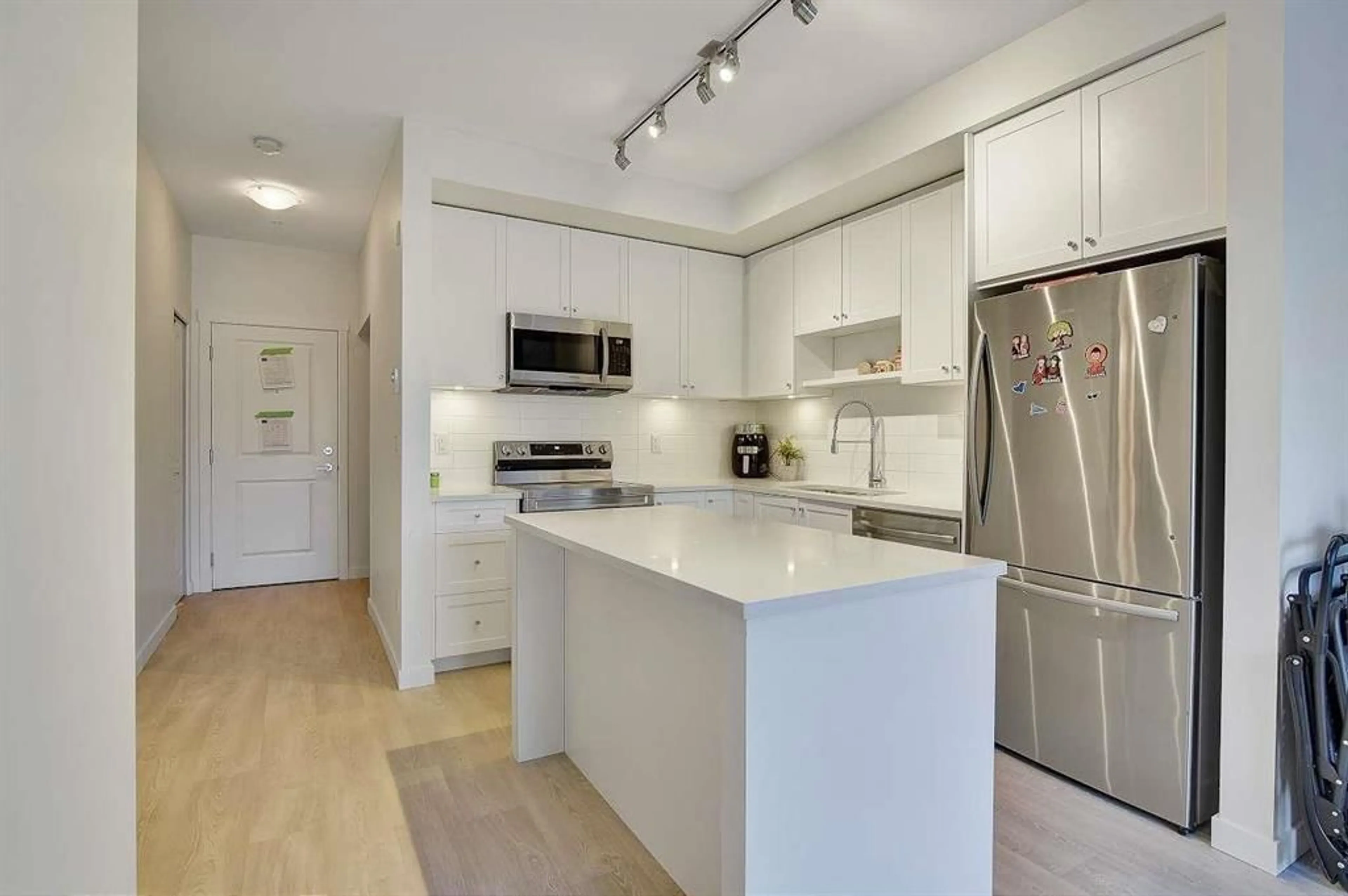 Unknown for 206 - 13623 81A AVENUE, Surrey British Columbia V3W3N7