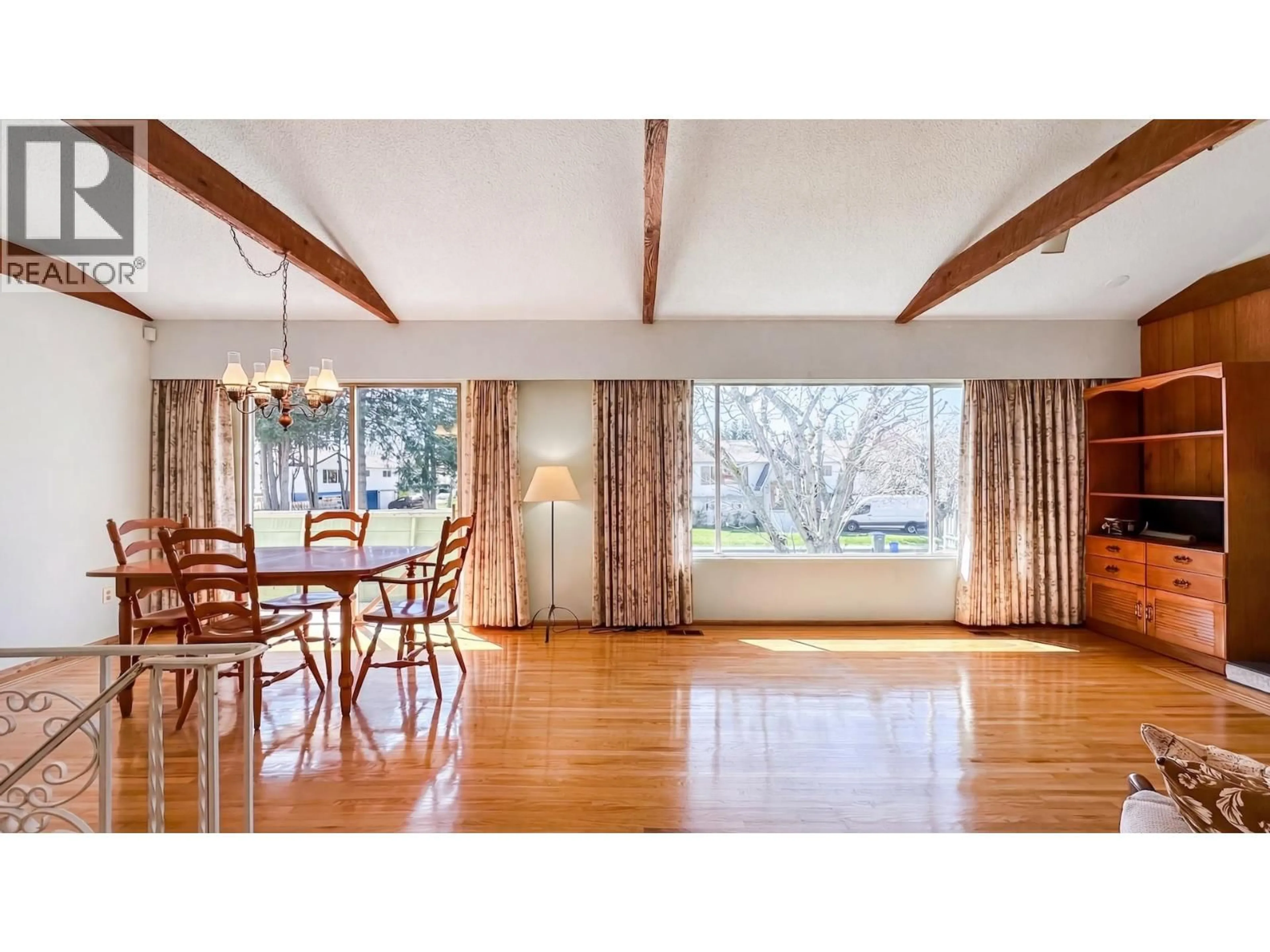 Dining room, wood/laminate floor for 6468 AZURE ROAD, Richmond British Columbia V7C2R9