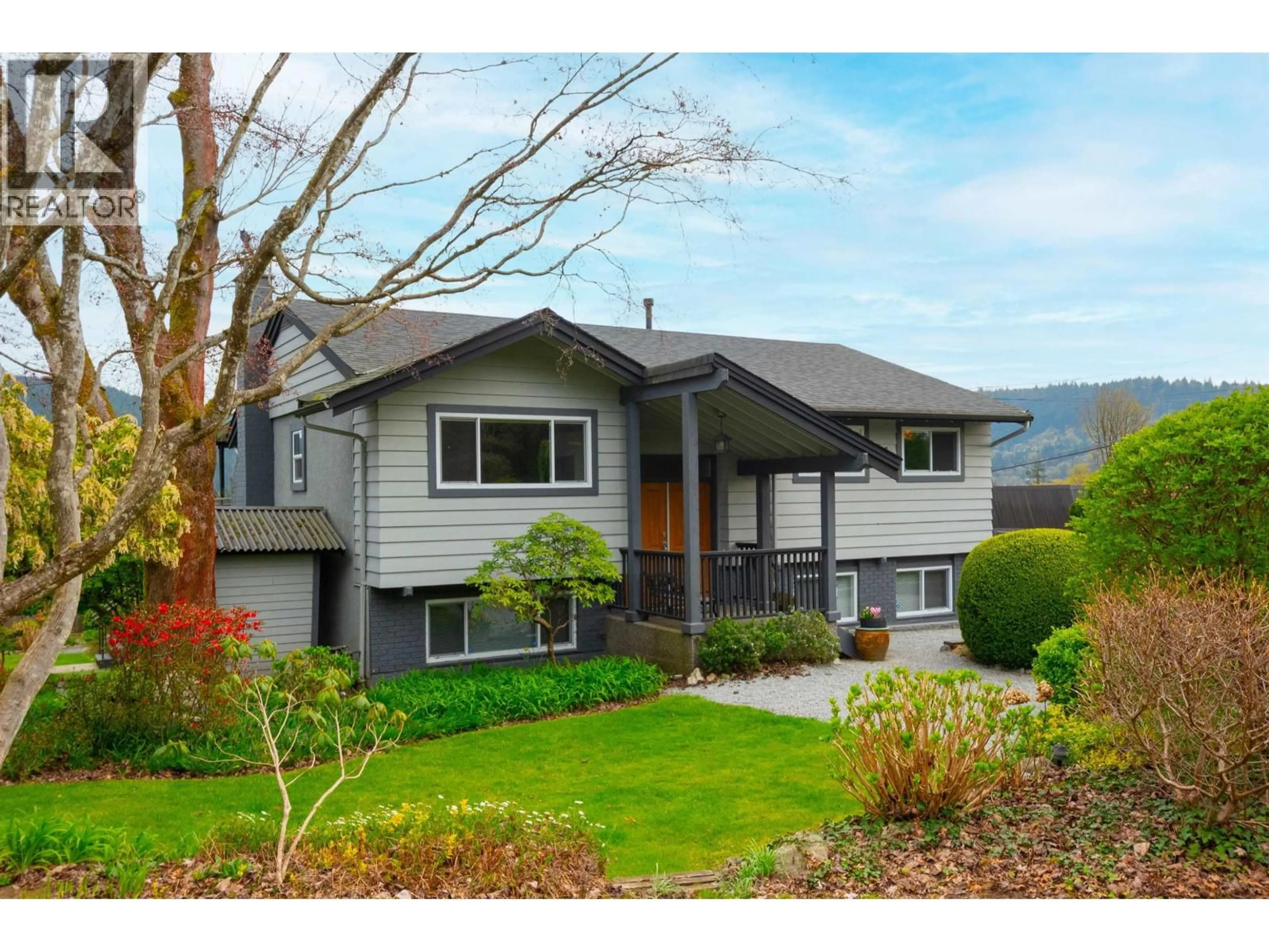 Home with vinyl exterior material, street for 4300 DOLLAR ROAD, North Vancouver British Columbia V7G2T4