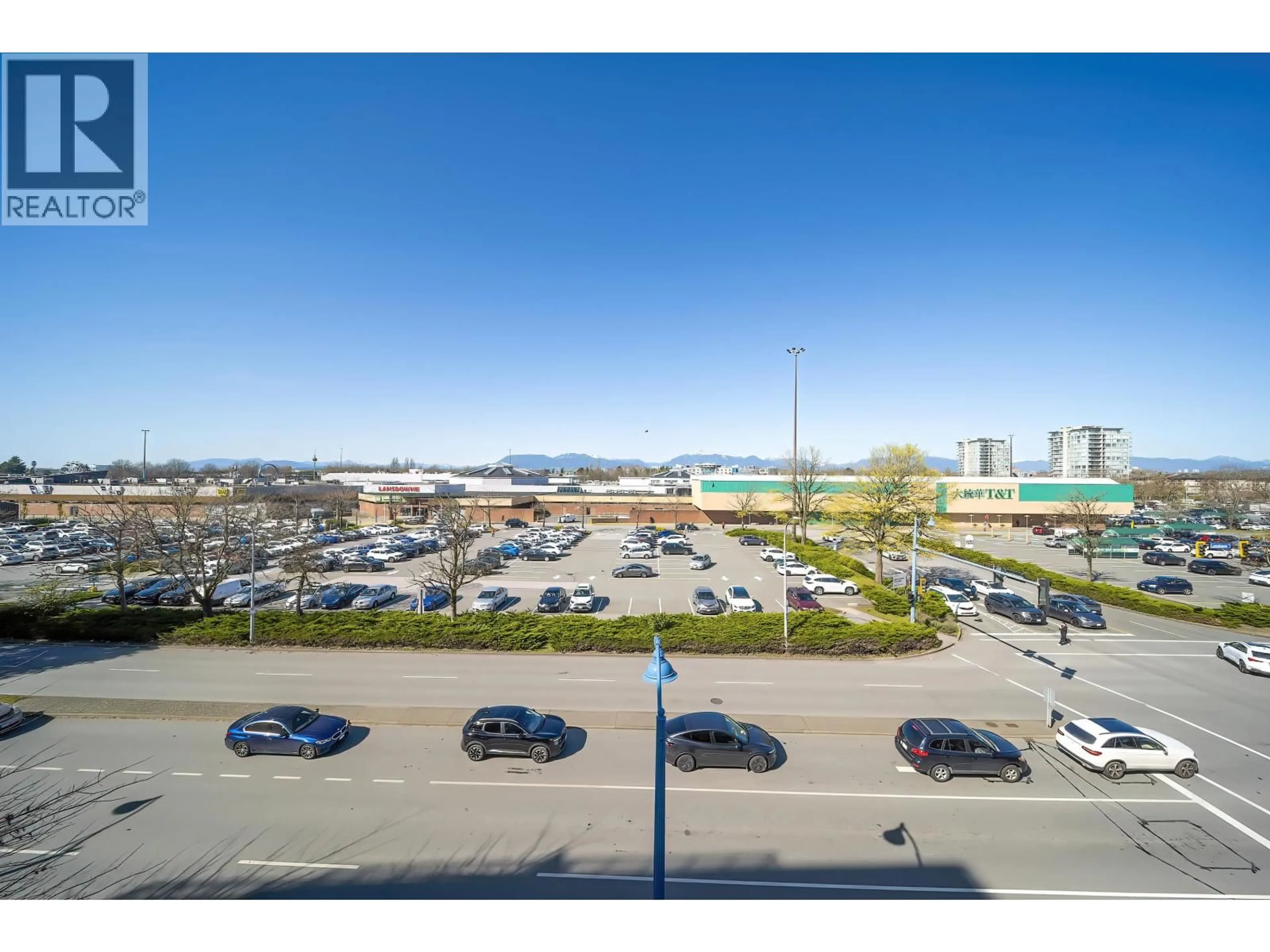 A pic from outside/outdoor area/front of a property/back of a property/a pic from drone, unknown for 515 - 5599 COONEY ROAD, Richmond British Columbia V6X0N8