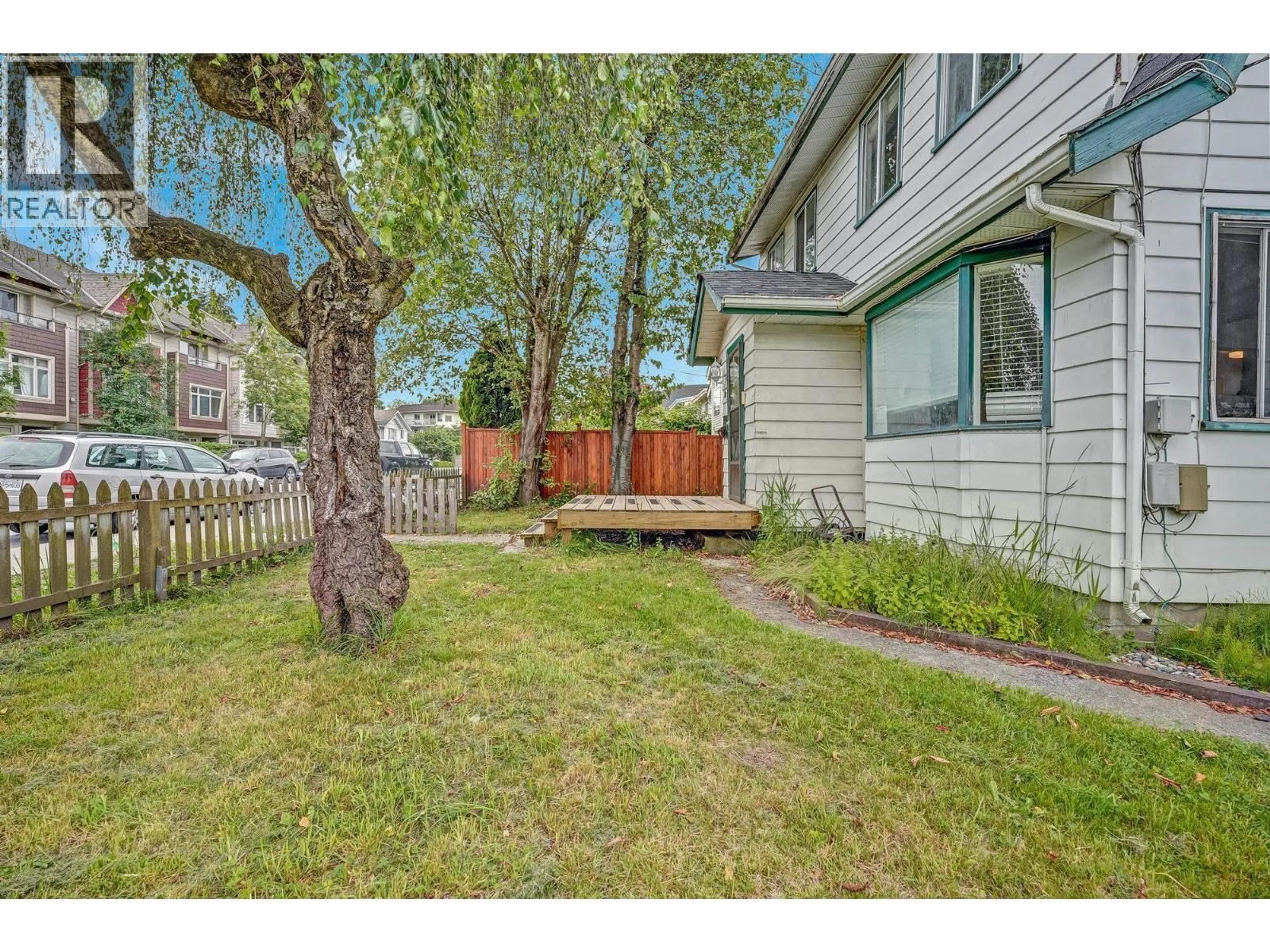Unknown for 2015 FRASER AVENUE, Port Coquitlam British Columbia V3B1N5