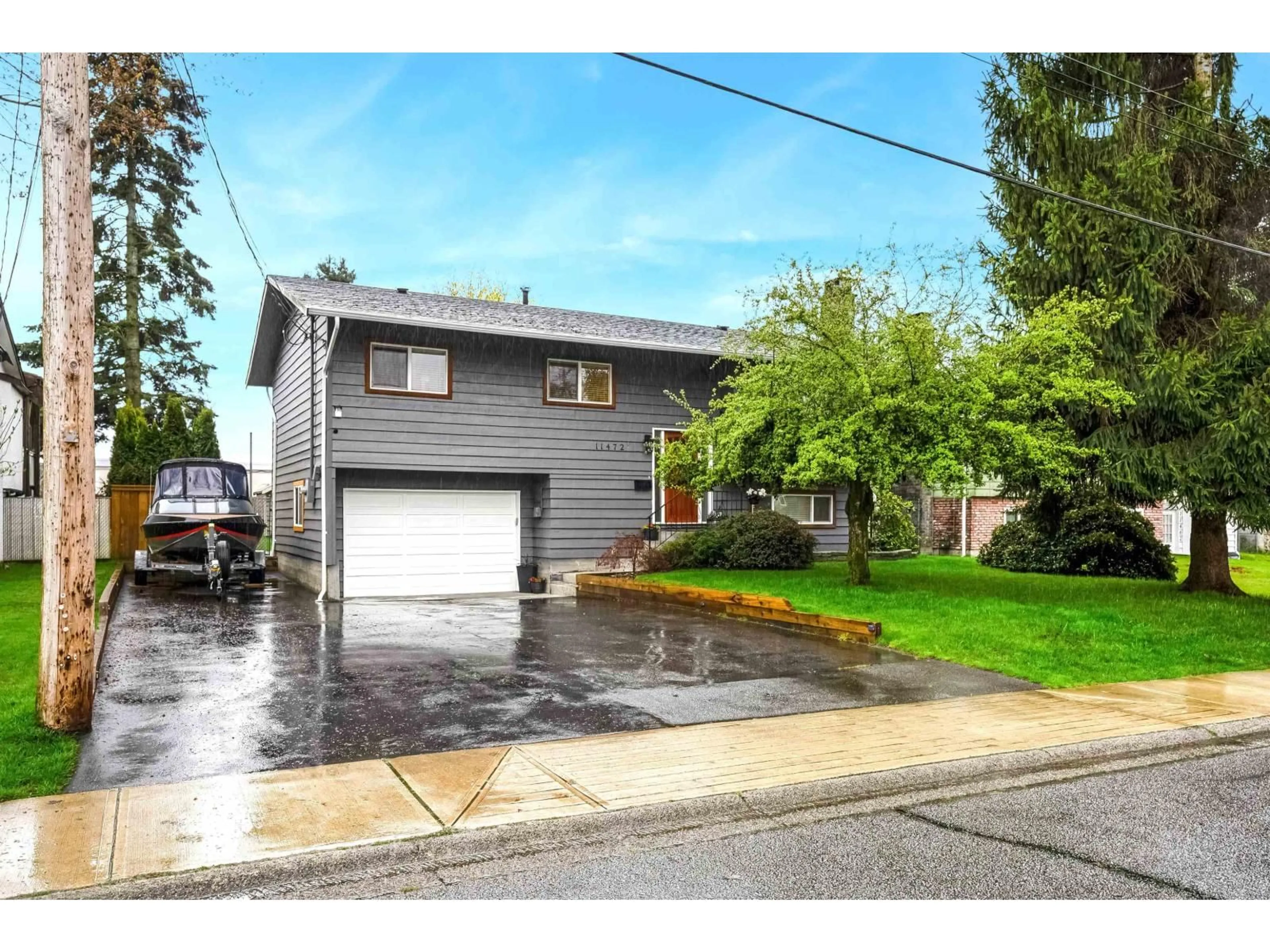 Home with vinyl exterior material, street for 11472 85 AVENUE, Delta British Columbia V4C2T7