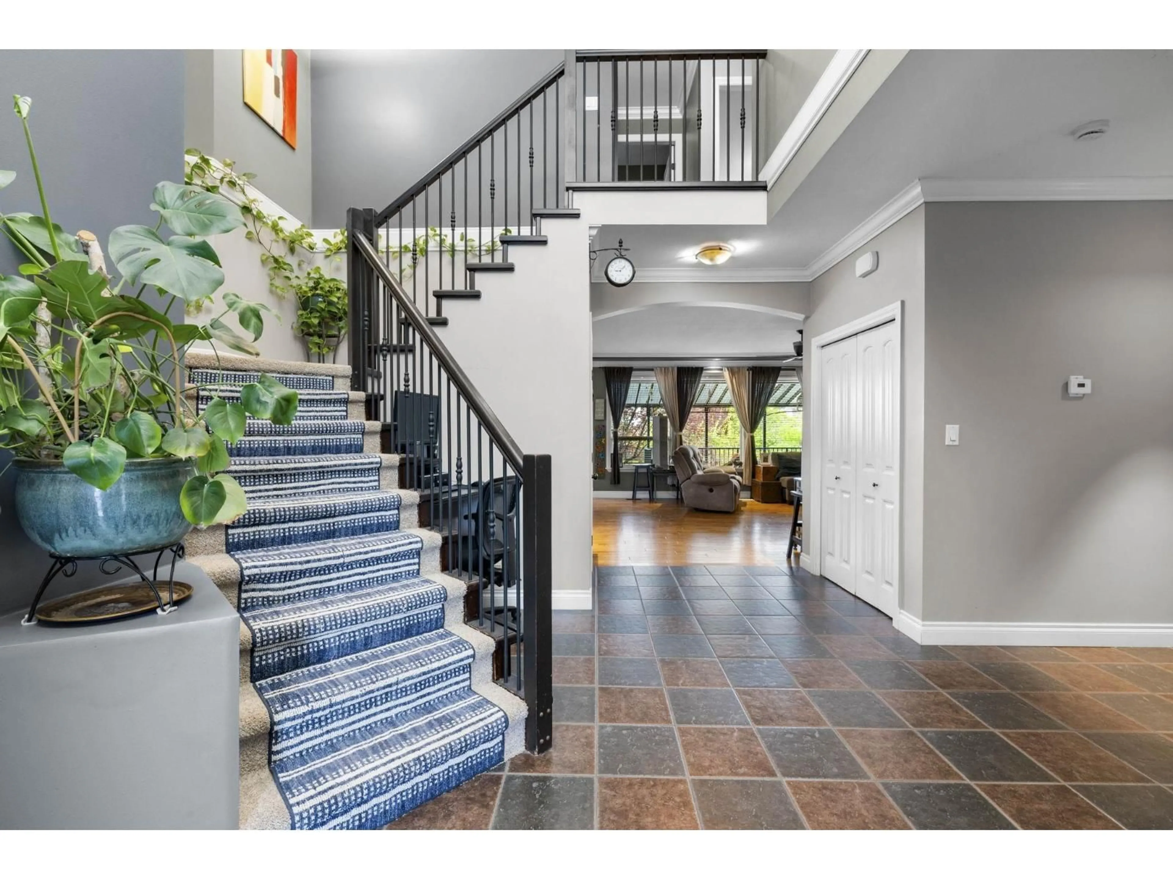 Indoor foyer for 45921 VERBENA DRIVE, Chilliwack British Columbia V2R0H5