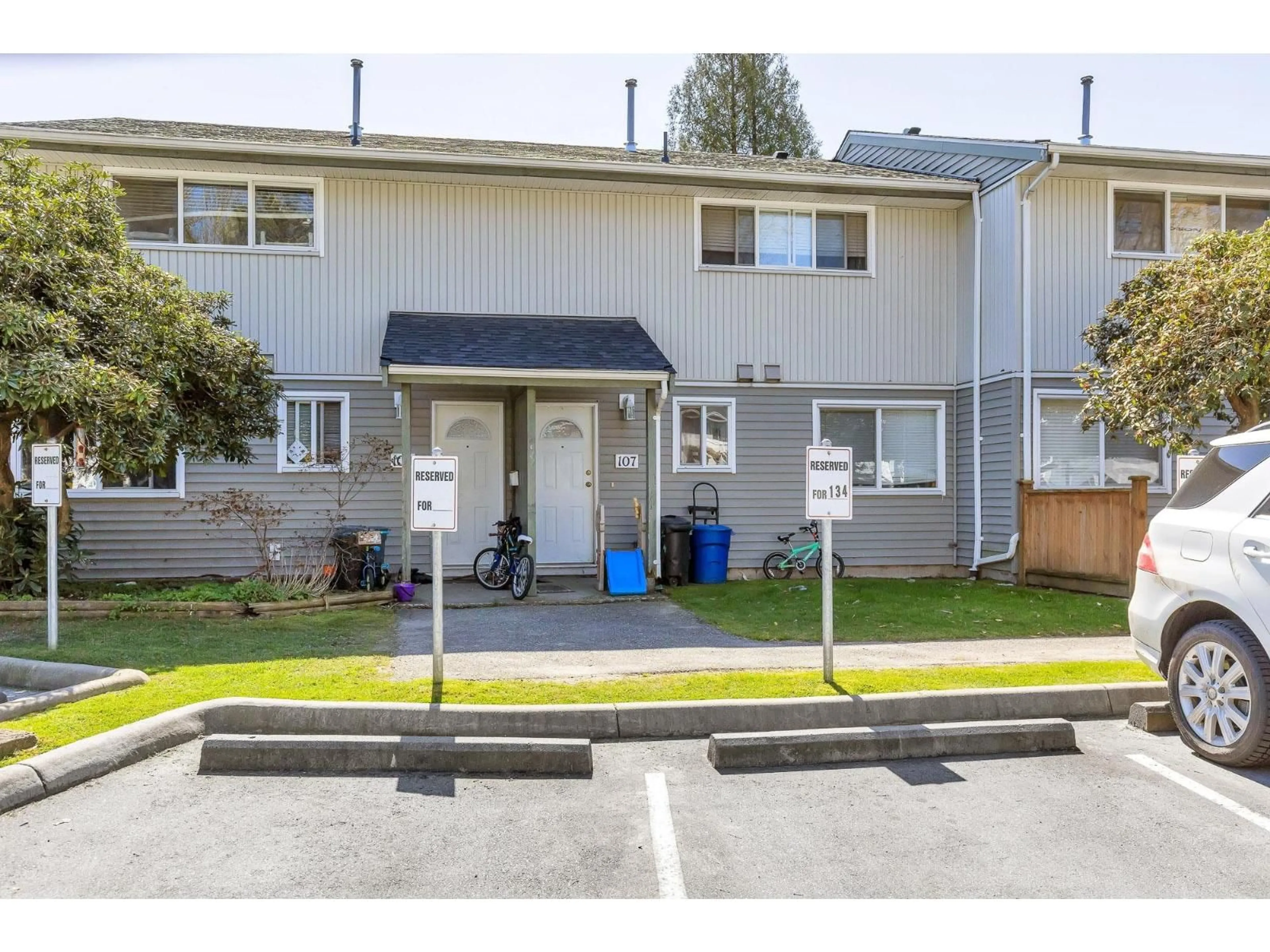 Unknown for 107 - 45185 WOLFE ROAD, Chilliwack British Columbia V2P1V5