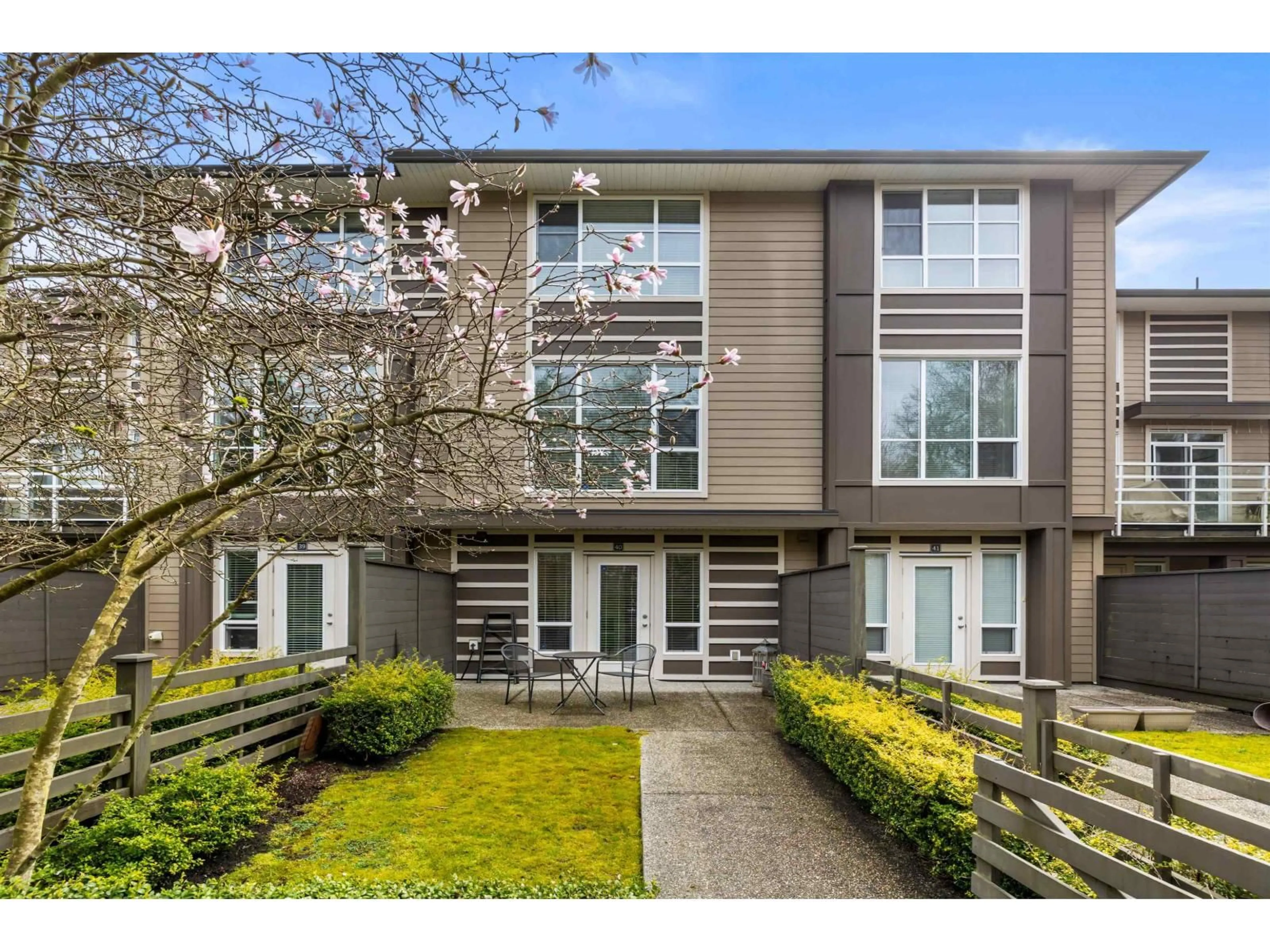 Unknown for 40 - 15405 31 AVENUE, Surrey British Columbia V3Z2W5