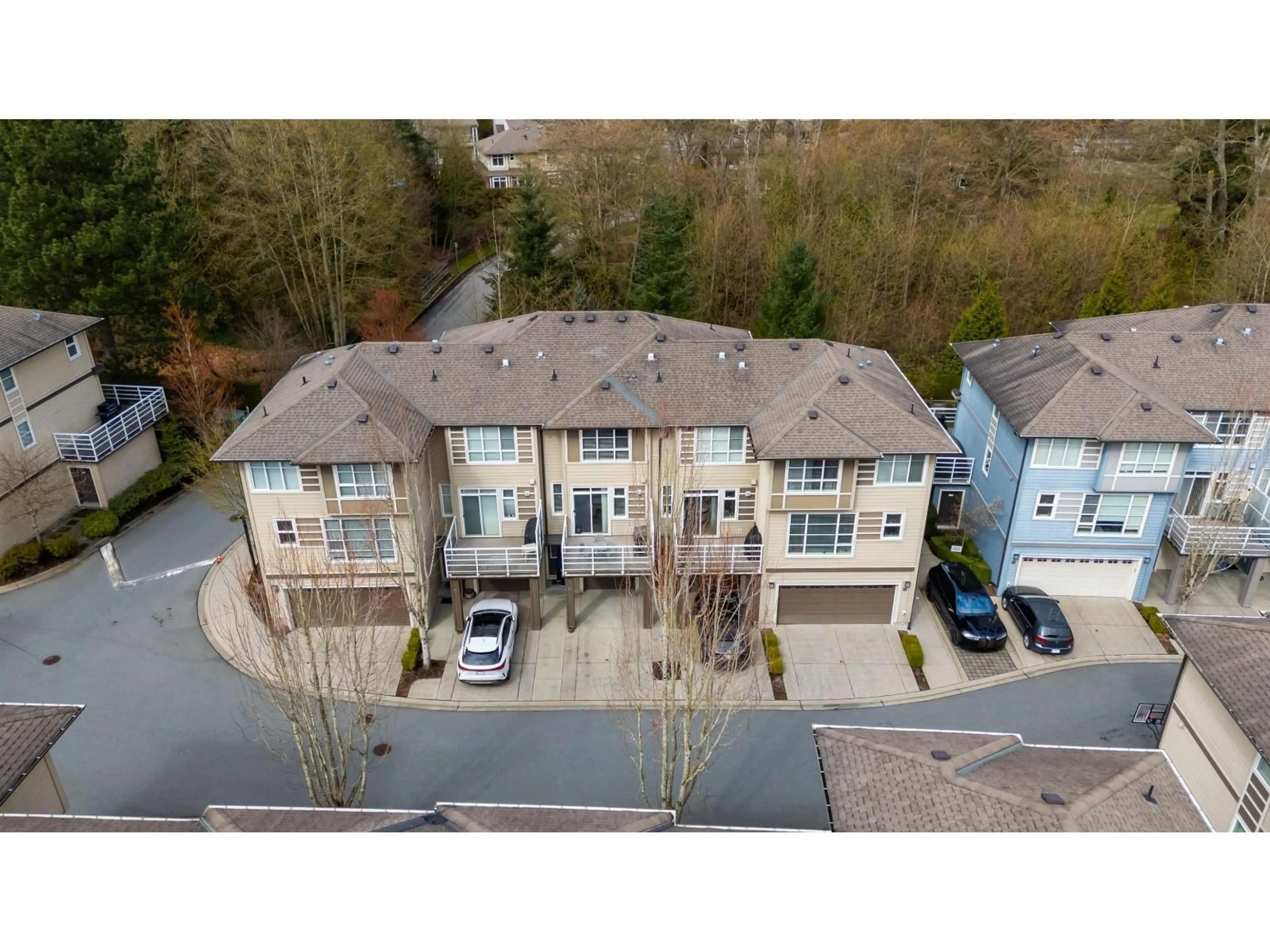 A pic from outside/outdoor area/front of a property/back of a property/a pic from drone, unknown for 40 - 15405 31 AVENUE, Surrey British Columbia V3Z2W5