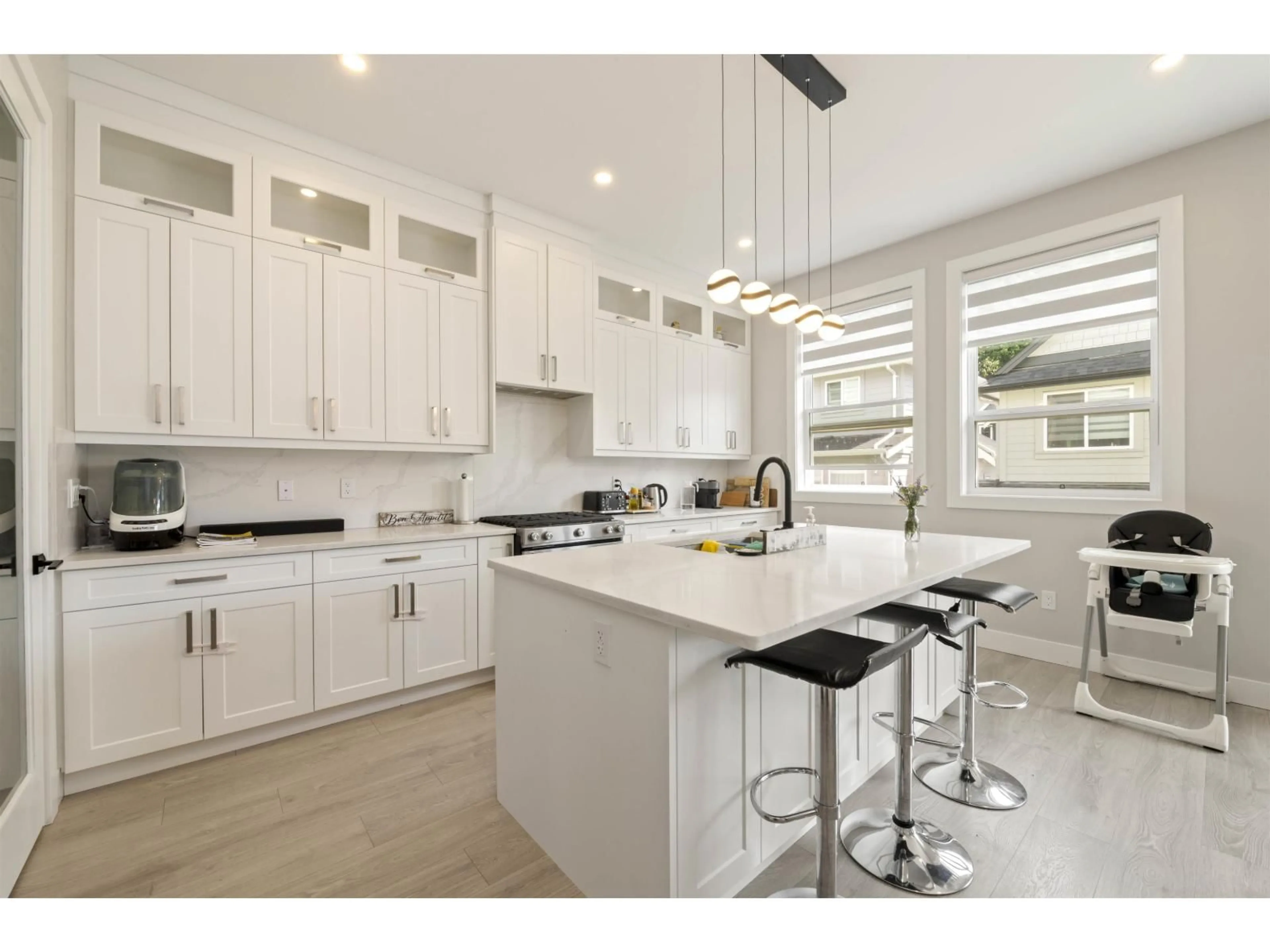 Open concept kitchen, unknown for 36 - 4127 OLD CLAYBURN ROAD, Abbotsford British Columbia V3G1L5