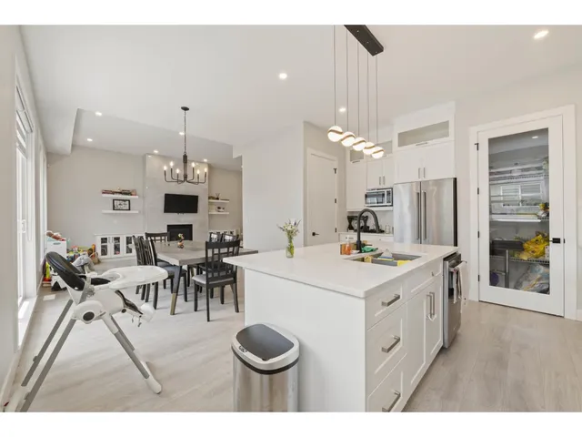 36 - 4127 OLD CLAYBURN ROAD, Abbotsford 3