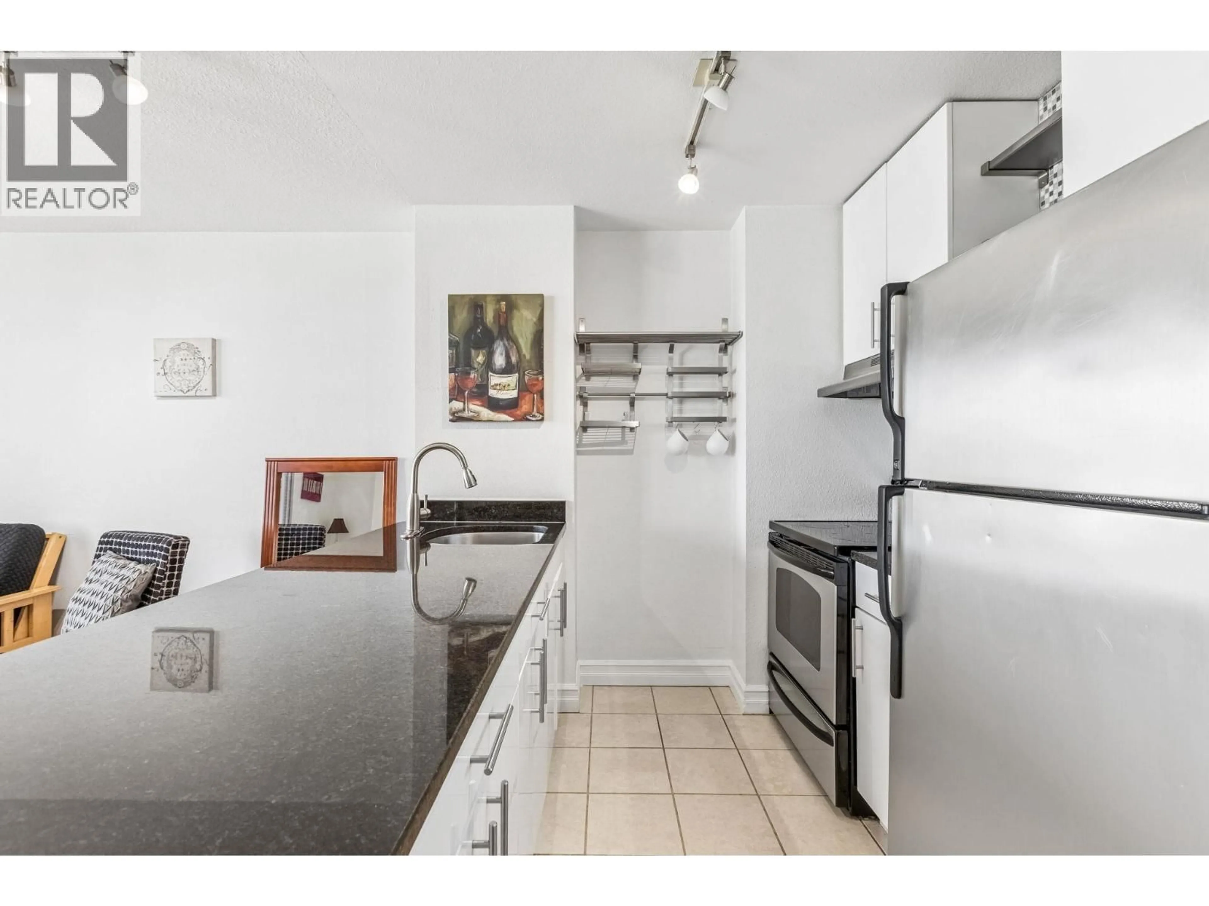 Standard kitchen, unknown for 411 - 1330 BURRARD STREET, Vancouver British Columbia V6Z2B8