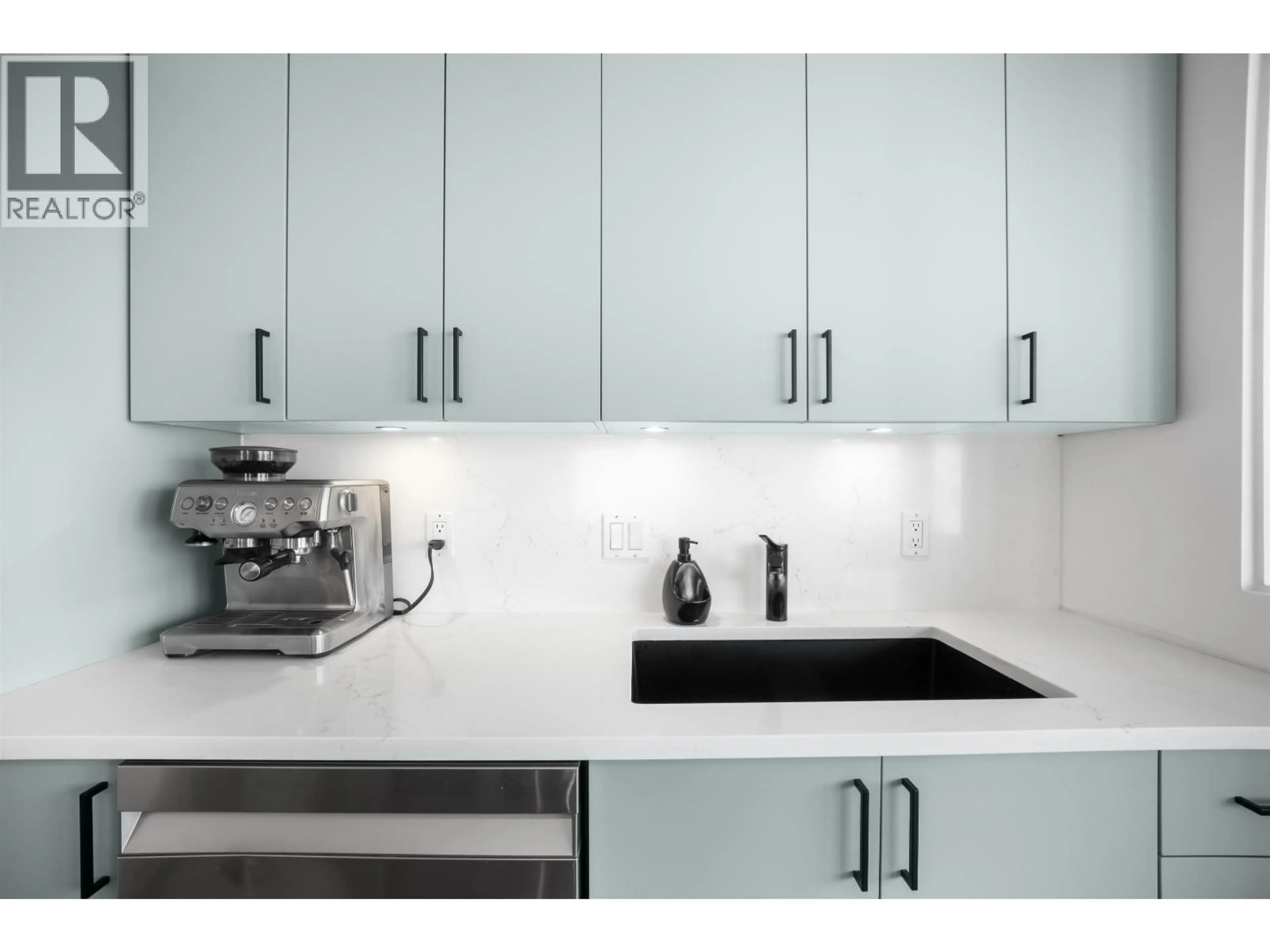 Standard kitchen, ceramic/tile floor for 1002 - 1723 ALBERNI STREET, Vancouver British Columbia V6G3G9