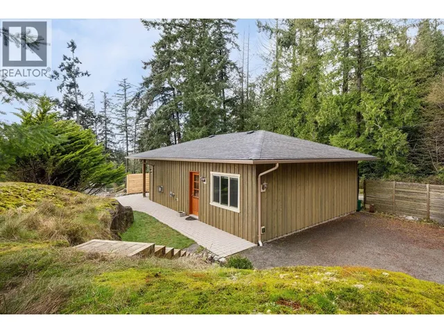 879 SEYMOUR BAY DRIVE, Bowen Island 2