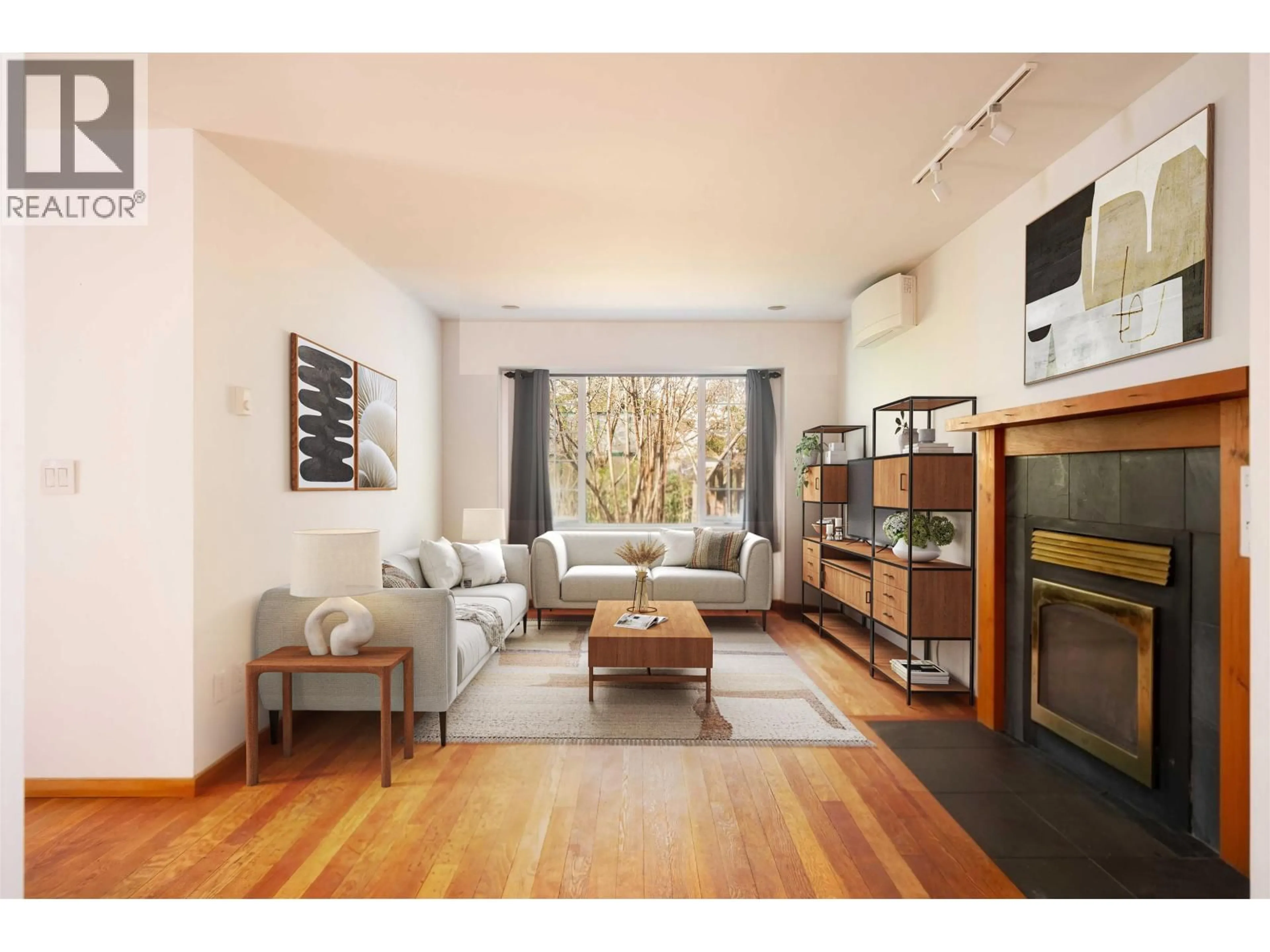 Living room with furniture, wood/laminate floor for 1347 EAGLE CLIFF ROAD, Bowen Island British Columbia V0N1G1