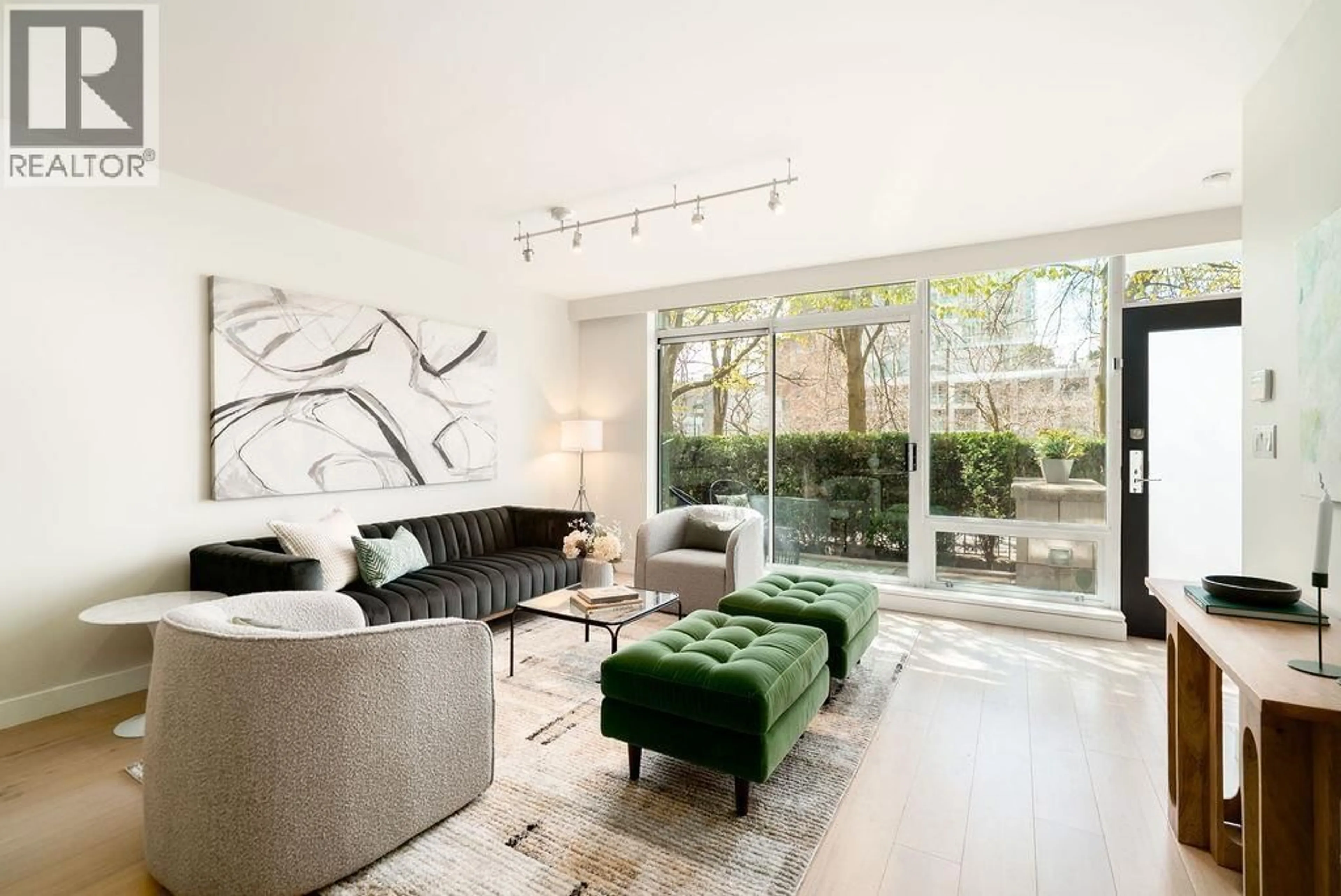 Living room with furniture, unknown for 1471 HOWE STREET, Vancouver British Columbia V6Z1C2