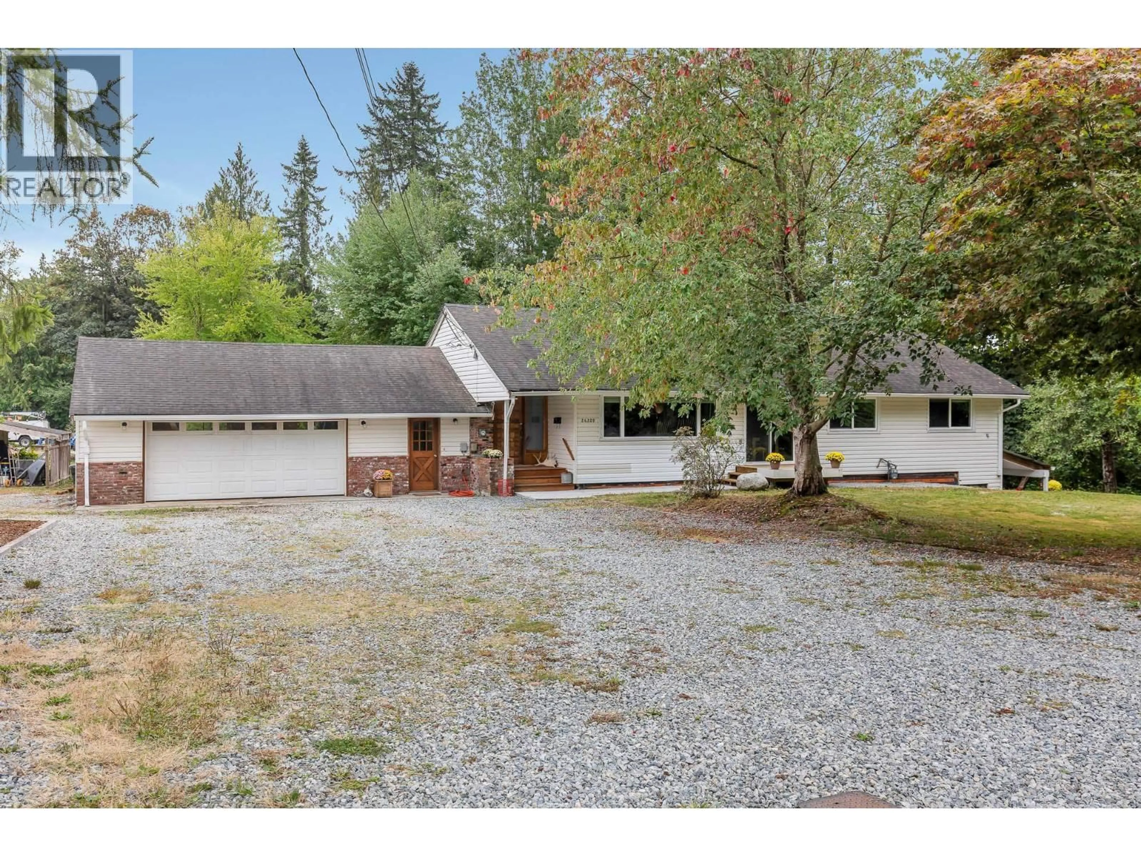 A pic from outside/outdoor area/front of a property/back of a property/a pic from drone, street for 24320 116 AVENUE, Maple Ridge British Columbia V4R1L7