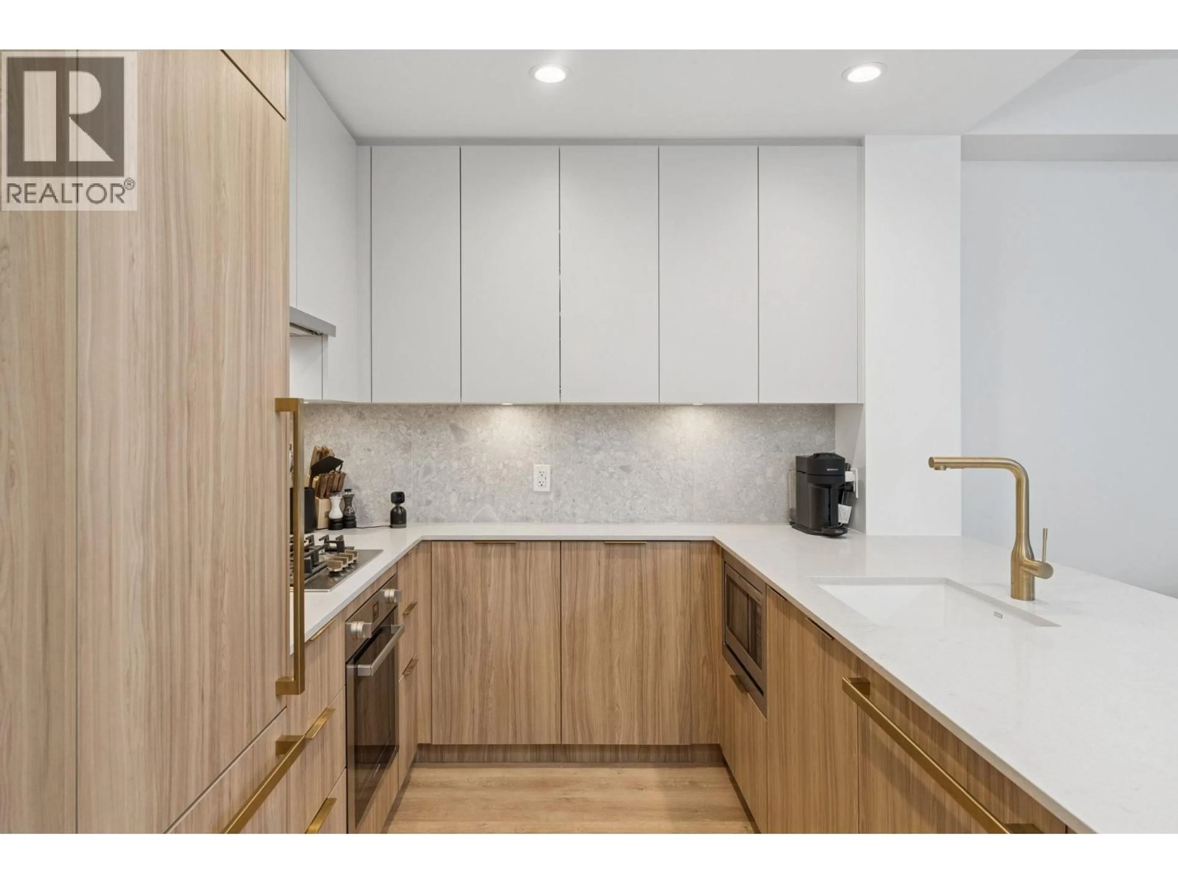 Standard kitchen, unknown for 208 - 2375 EMERY COURT, North Vancouver British Columbia V7J0E8