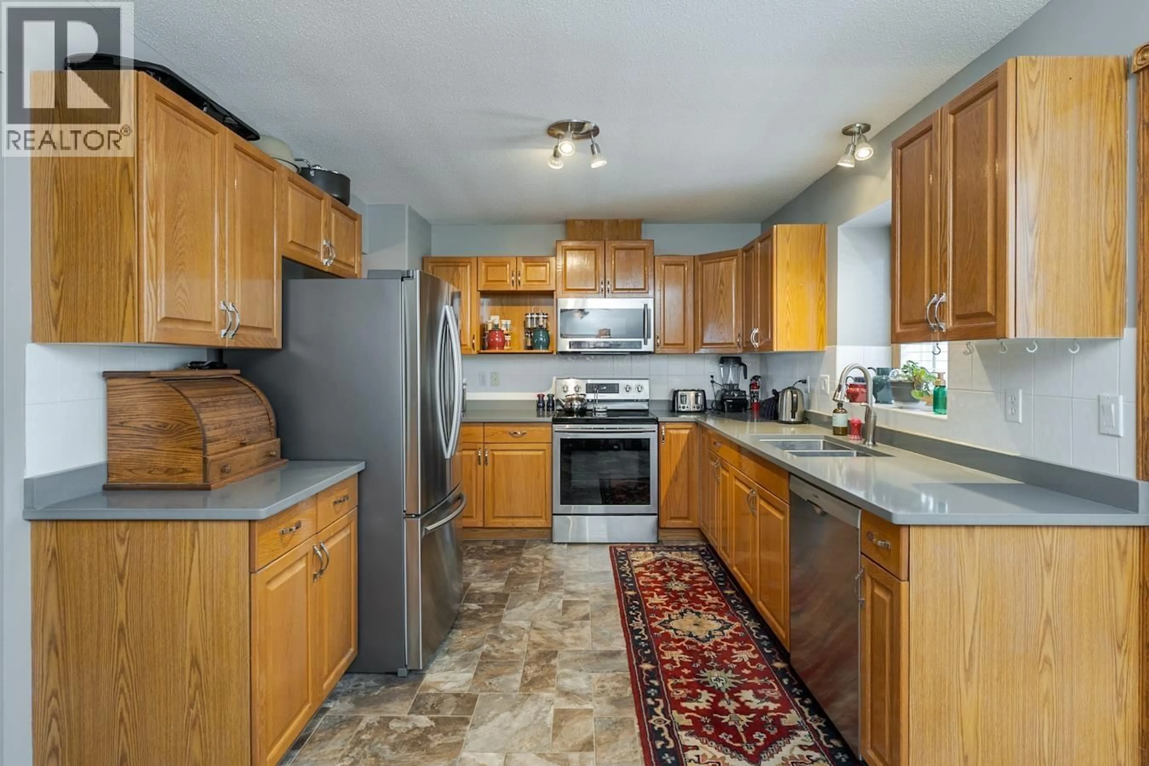 Standard kitchen, unknown for 104 - 6450 DAWSON ROAD, Prince George British Columbia V2K5Y4