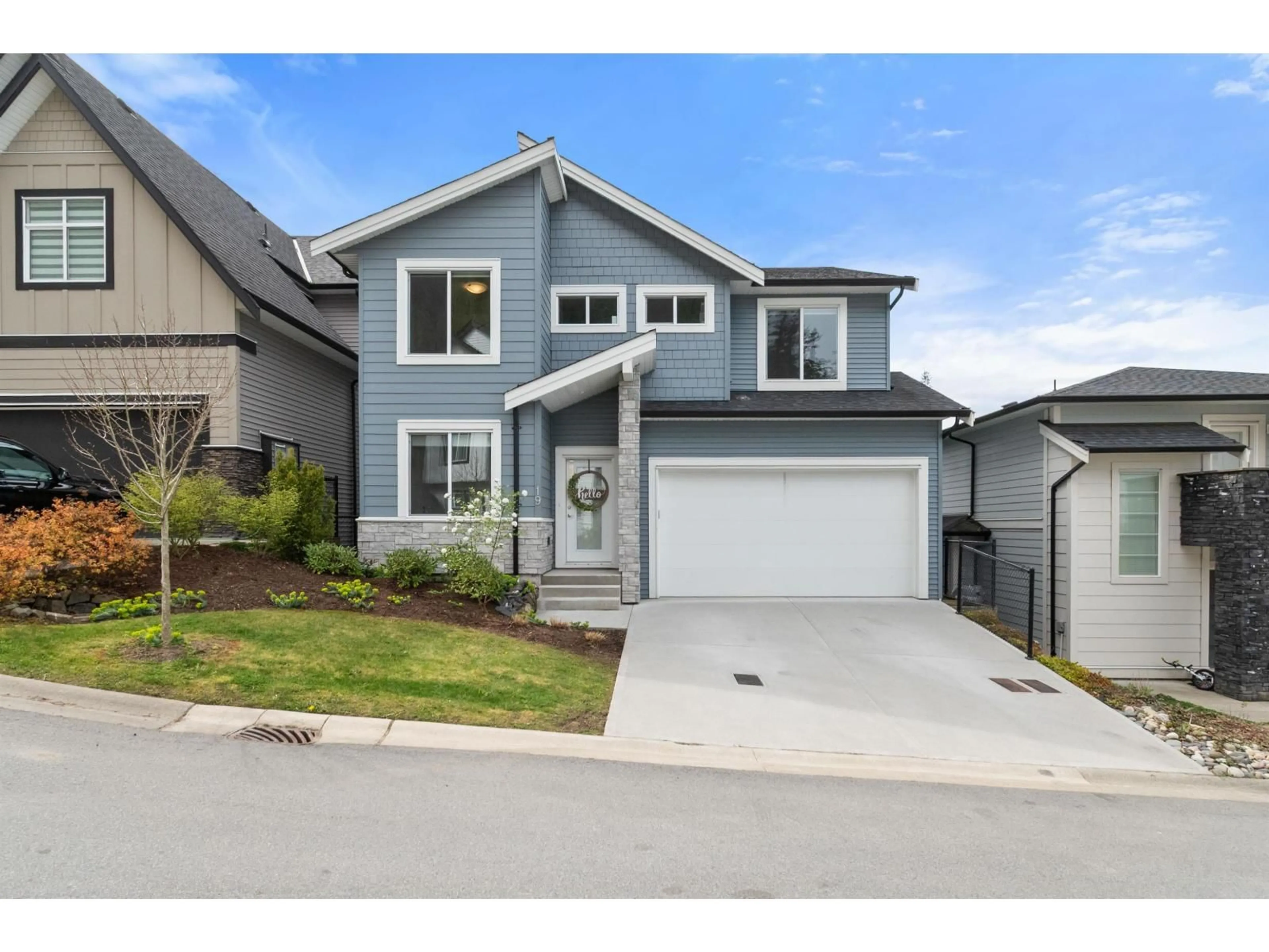 Home with vinyl exterior material, street for 19 - 6262 REXFORD DRIVE, Chilliwack British Columbia V2R6B4