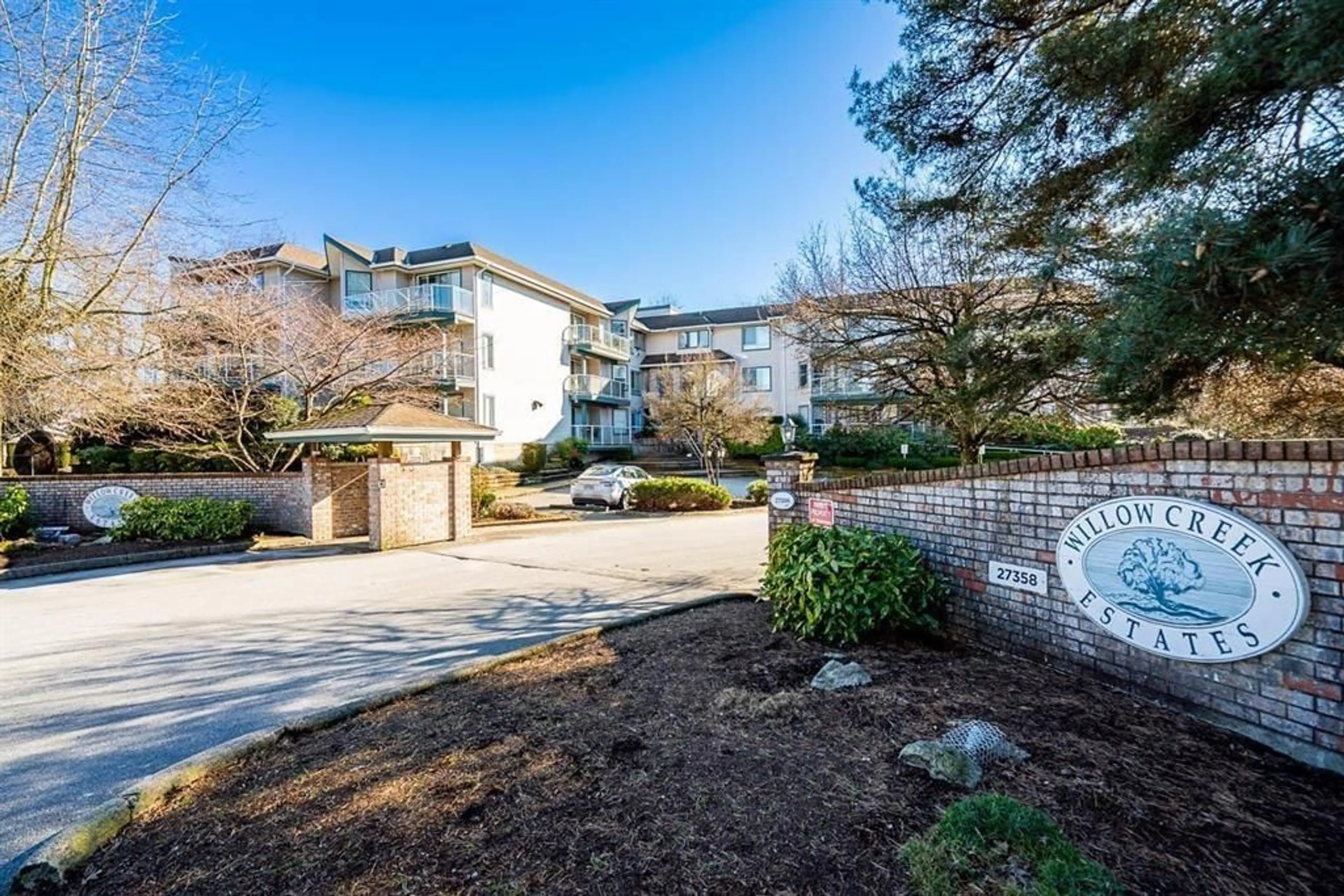 A pic from outside/outdoor area/front of a property/back of a property/a pic from drone, street for 106 - 27358 32 AVENUE, Langley British Columbia V4W3M5