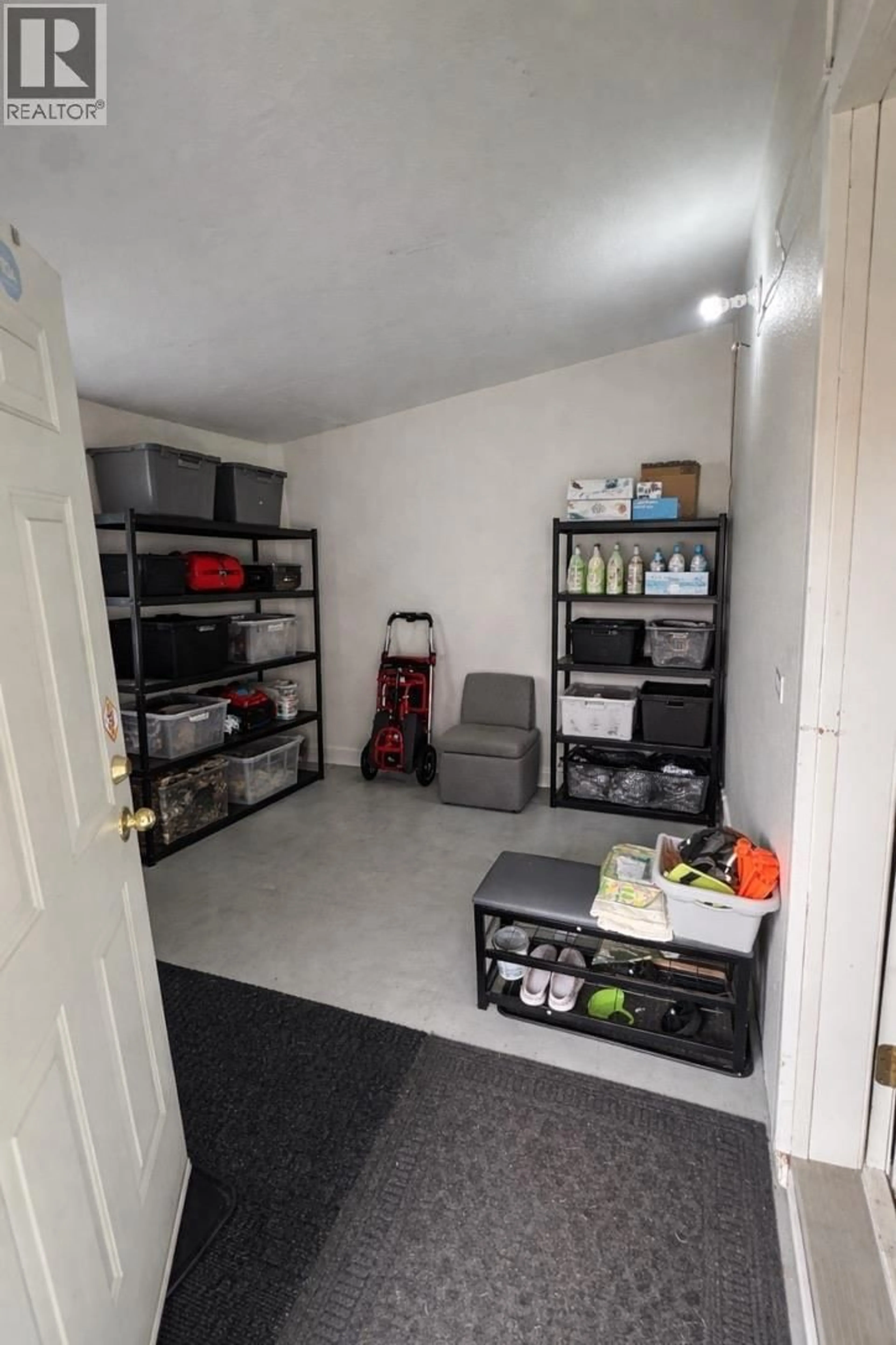 Unknown for 534 IRWIN STREET, Prince George British Columbia V2M2X7