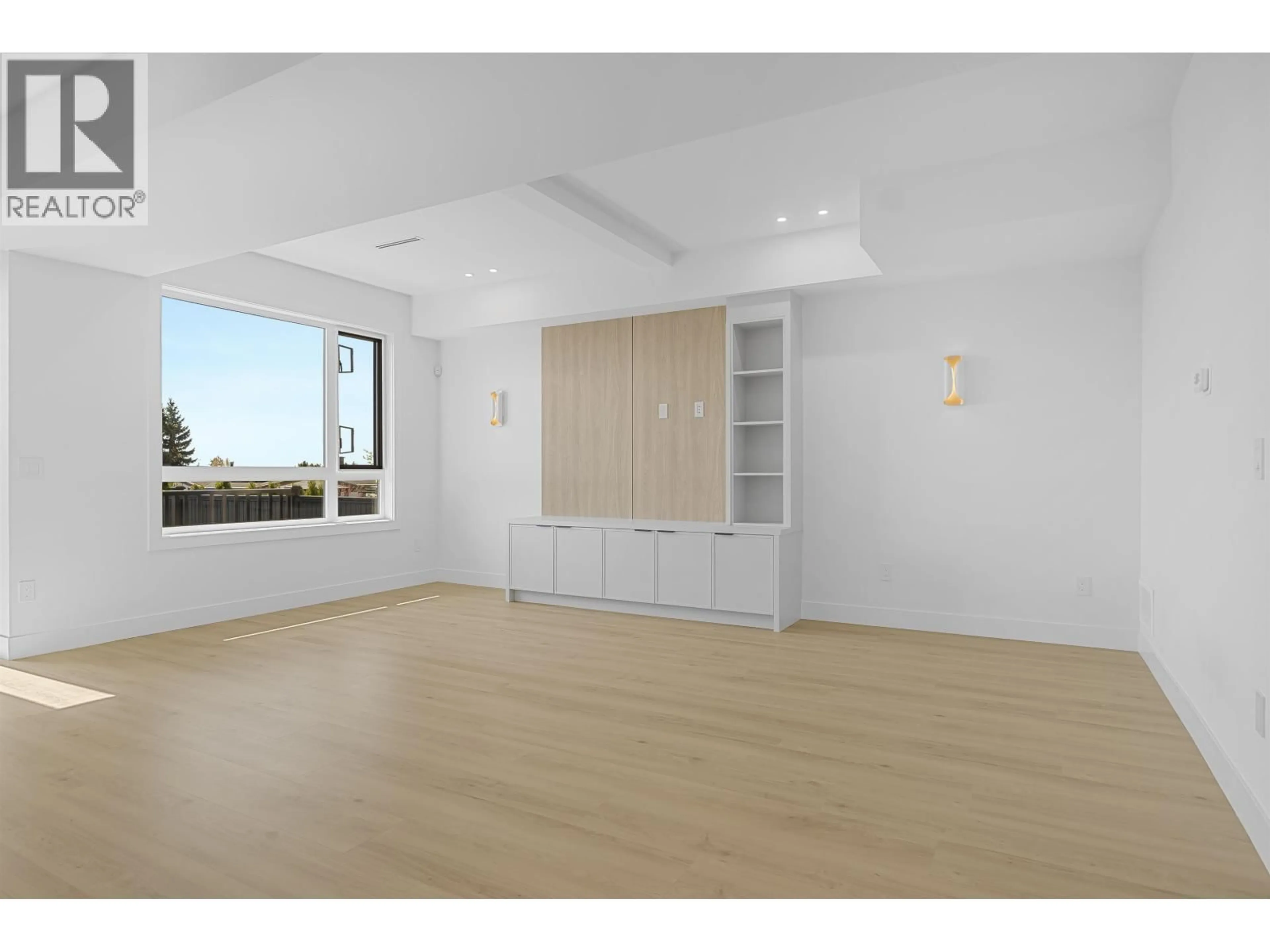 A pic of a room for 104 - 1132 MADORE AVENUE, Coquitlam British Columbia V3K3B9