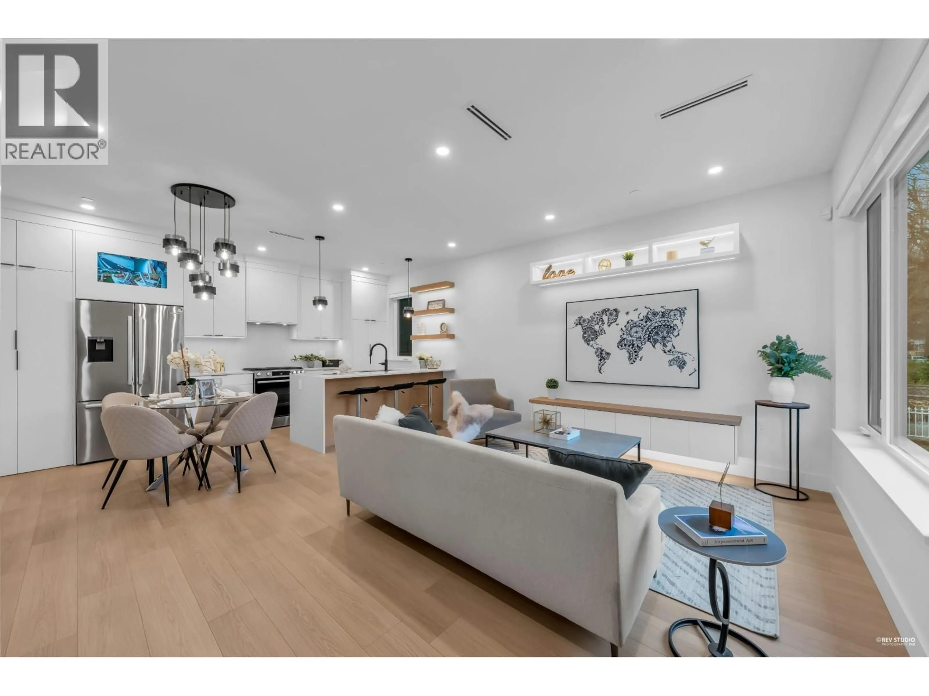 Unknown for 2715 CHEYENNE AVENUE, Vancouver British Columbia V5R4R5