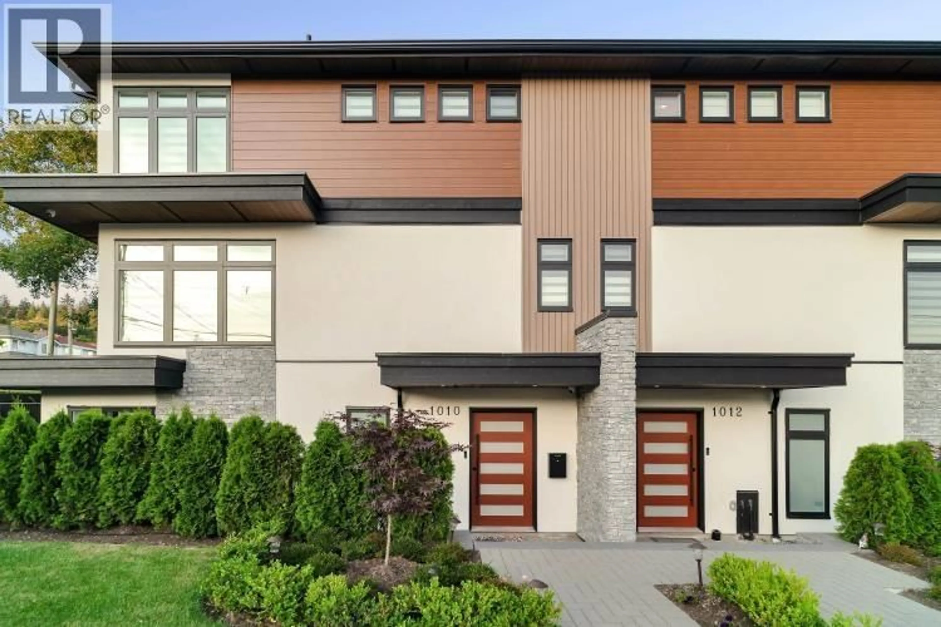 Home with brick exterior material, street for 1010 AUGUSTA AVENUE, Burnaby British Columbia V5A2V4