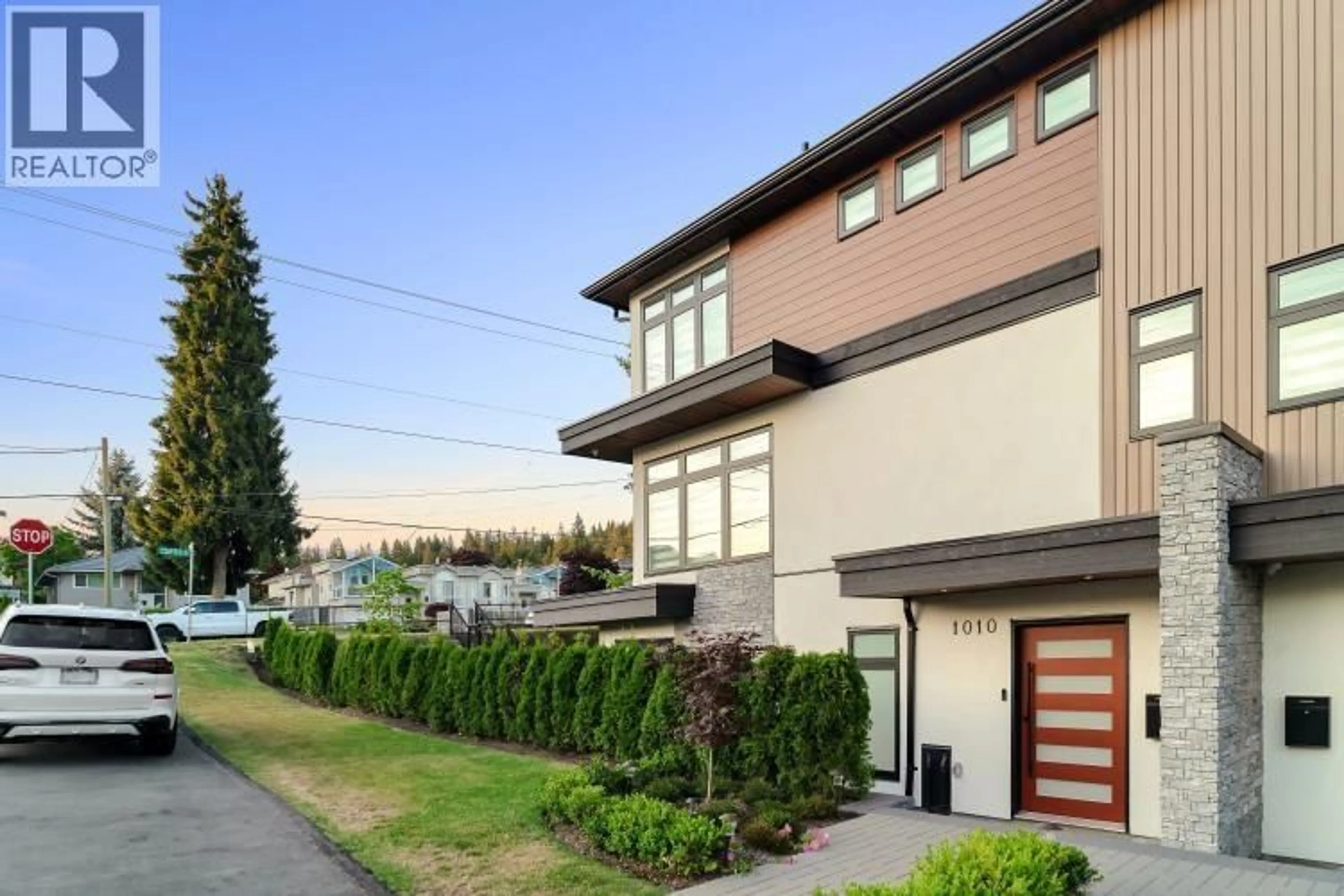 Unknown for 1010 AUGUSTA AVENUE, Burnaby British Columbia V5A2V4