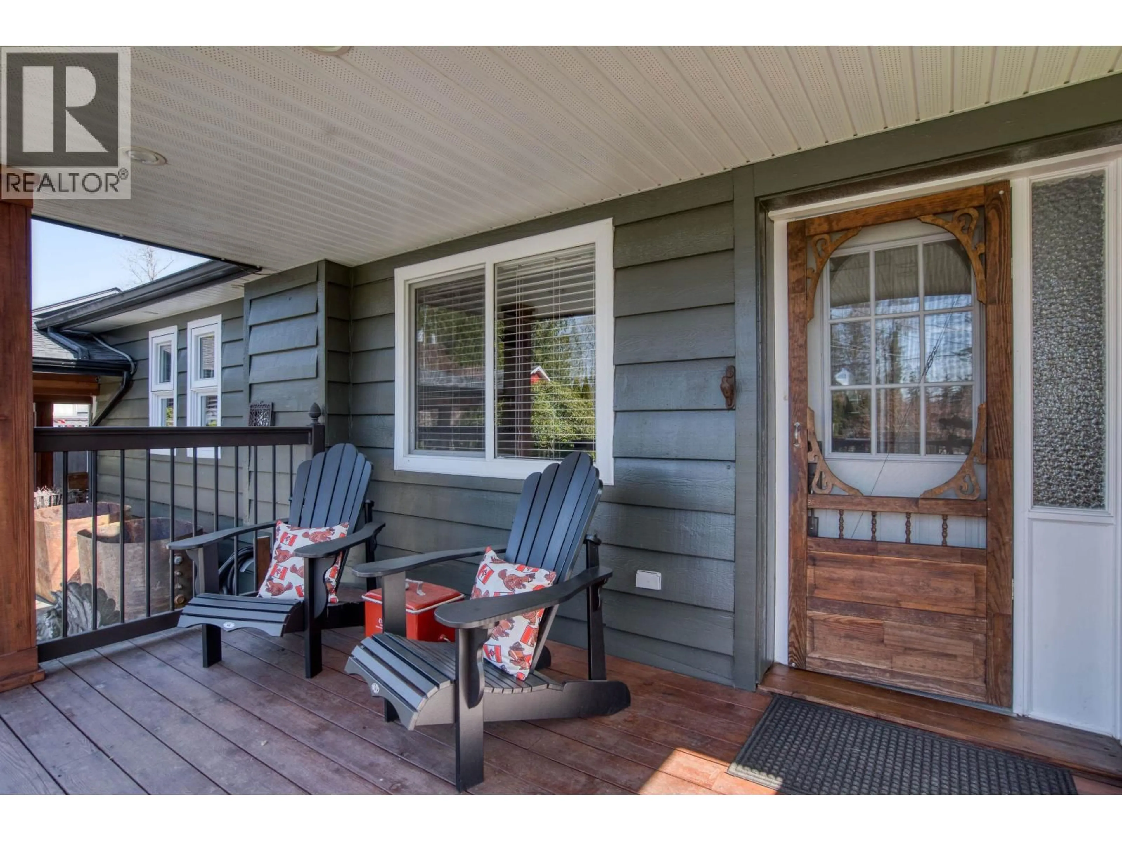 Indoor entryway for 12082 261 STREET, Maple Ridge British Columbia V2W2A6
