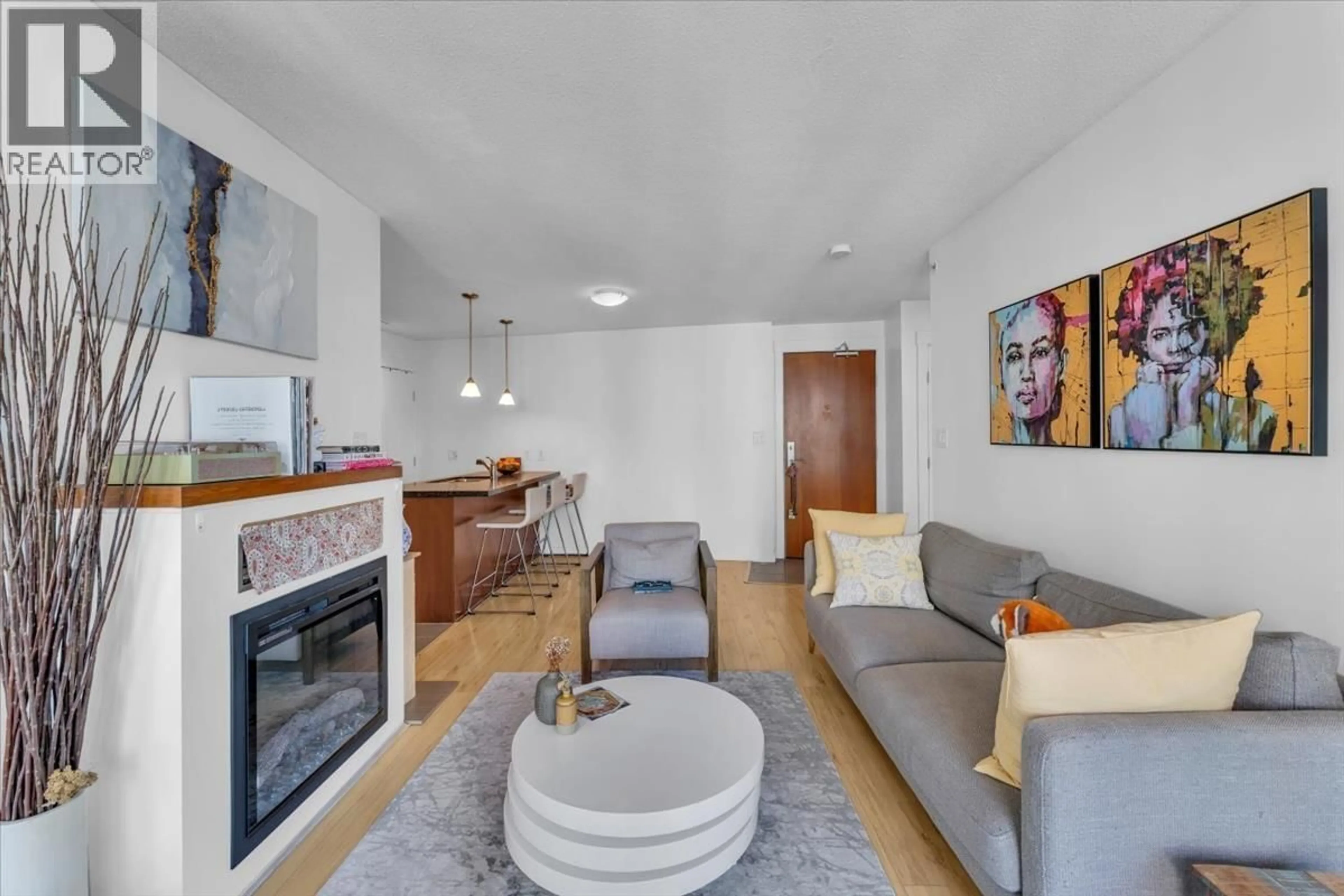 Living room with furniture, unknown for 1707 - 1189 MELVILLE STREET, Vancouver British Columbia V6E4T8