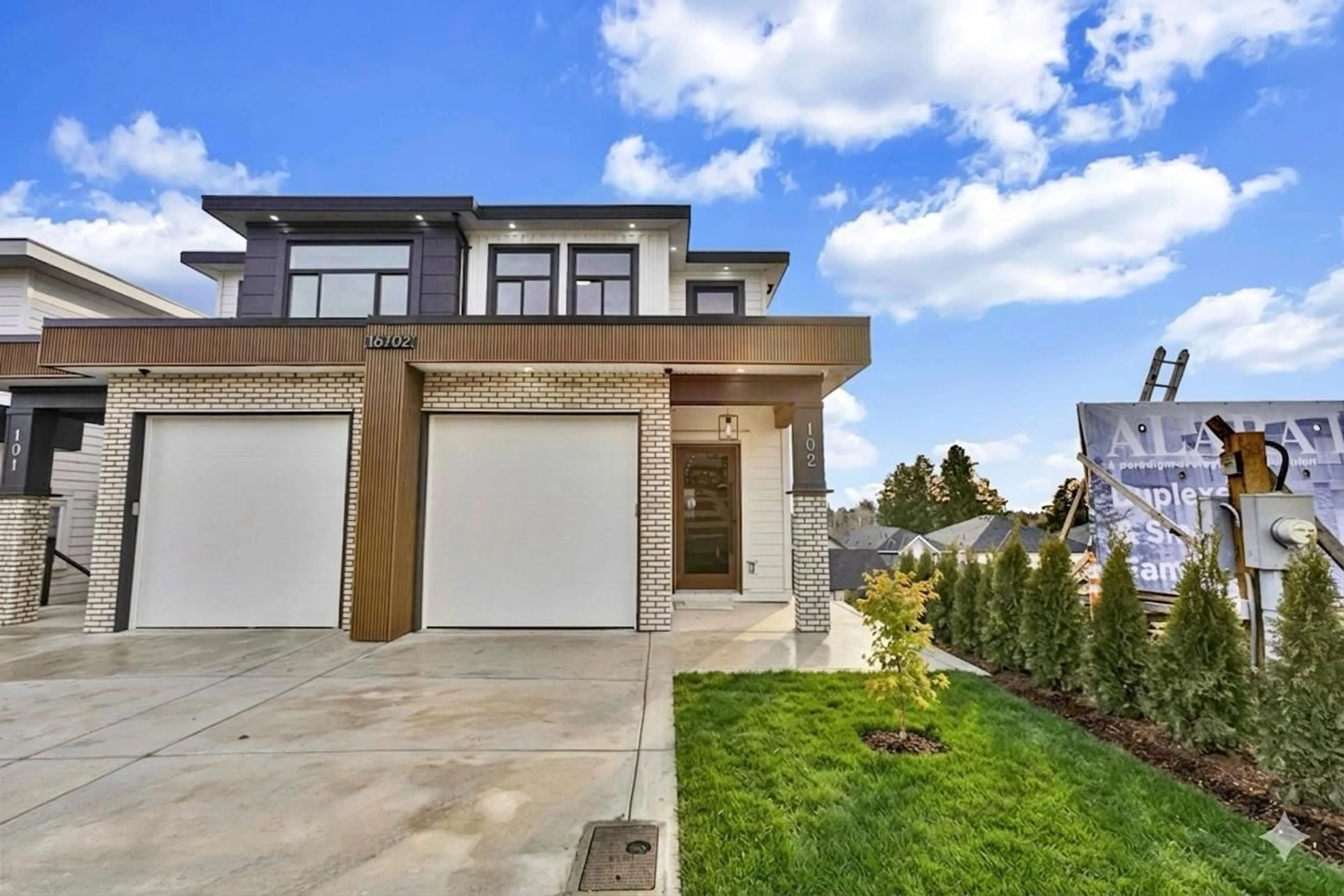 Home with brick exterior material, street for 102 - 16702 16A AVENUE, Surrey British Columbia V3Z0T3