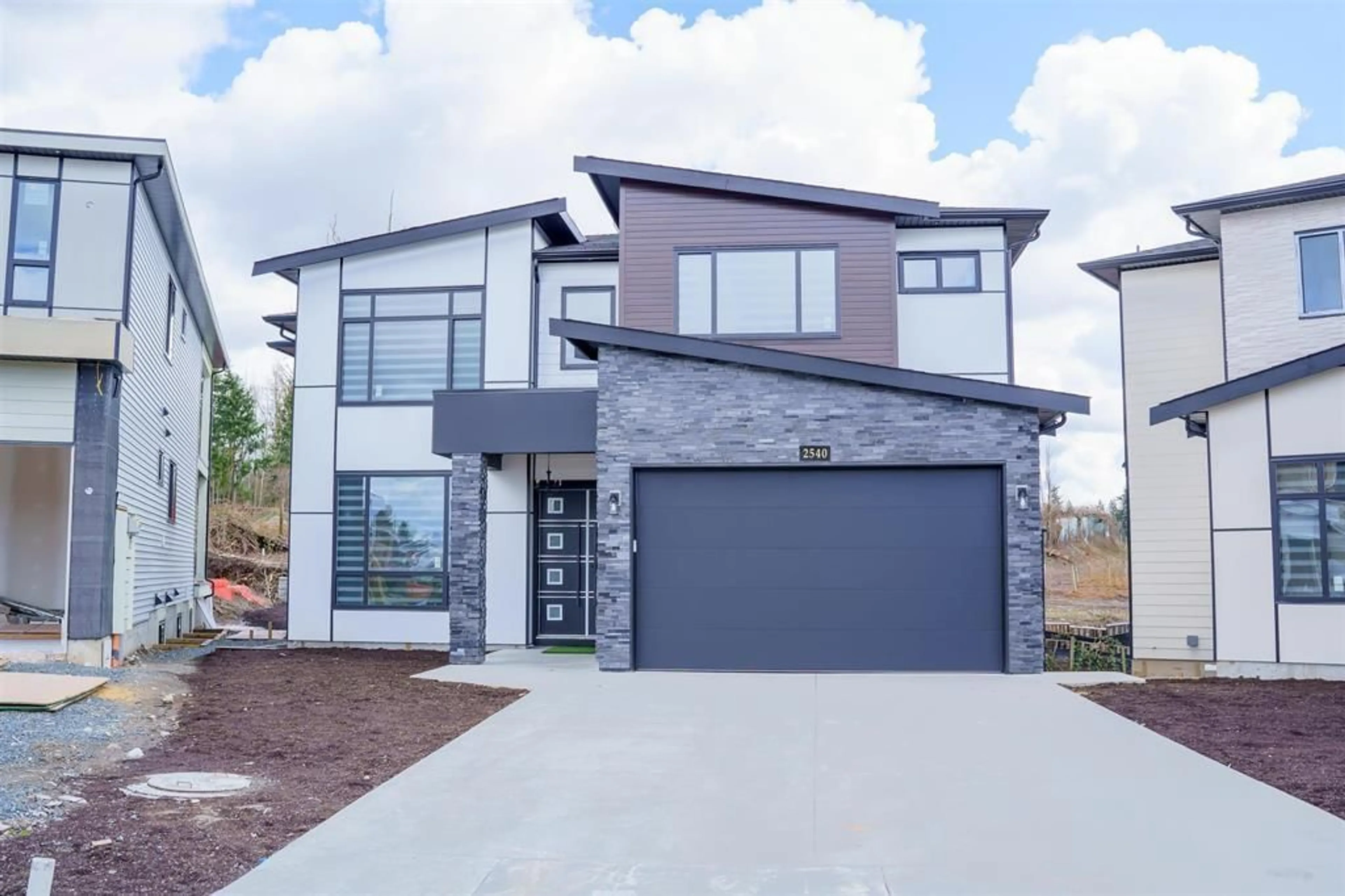 Home with brick exterior material, street for 2540 TERMINAL COURT, Abbotsford British Columbia V4X1L9