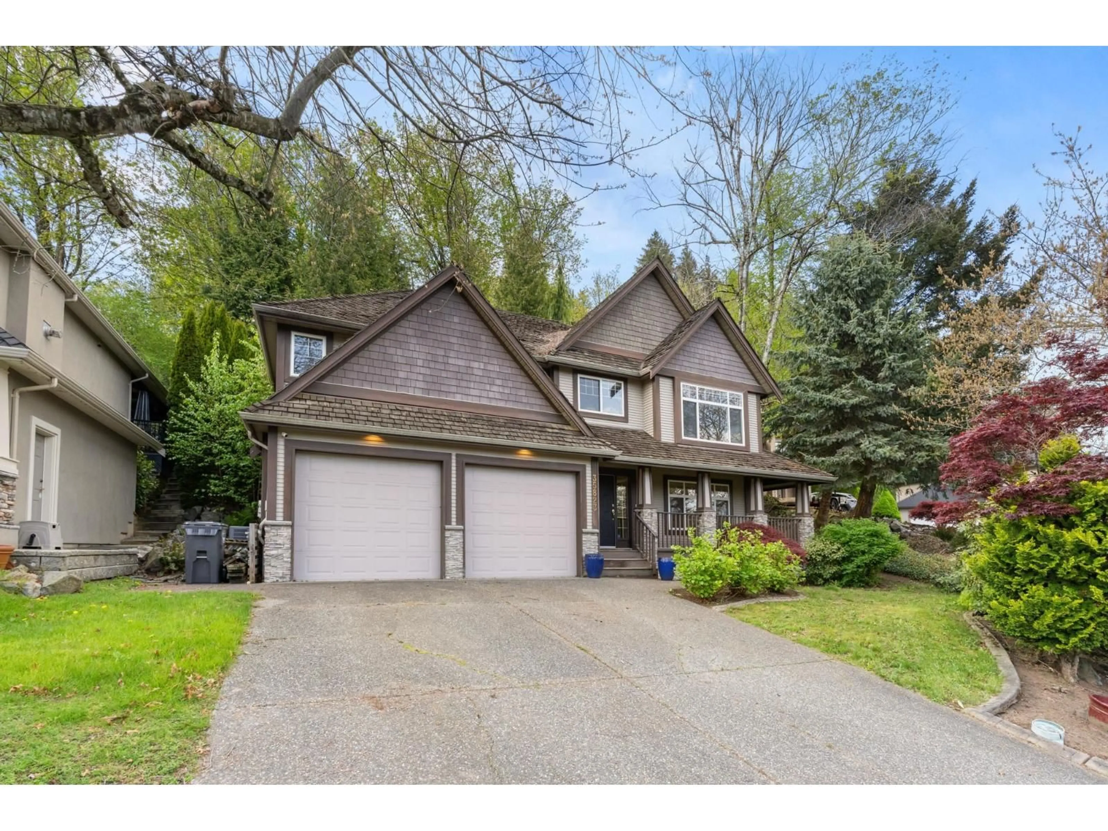 Home with vinyl exterior material, street for 35823 GRAYSTONE DRIVE, Abbotsford British Columbia V3G1K7