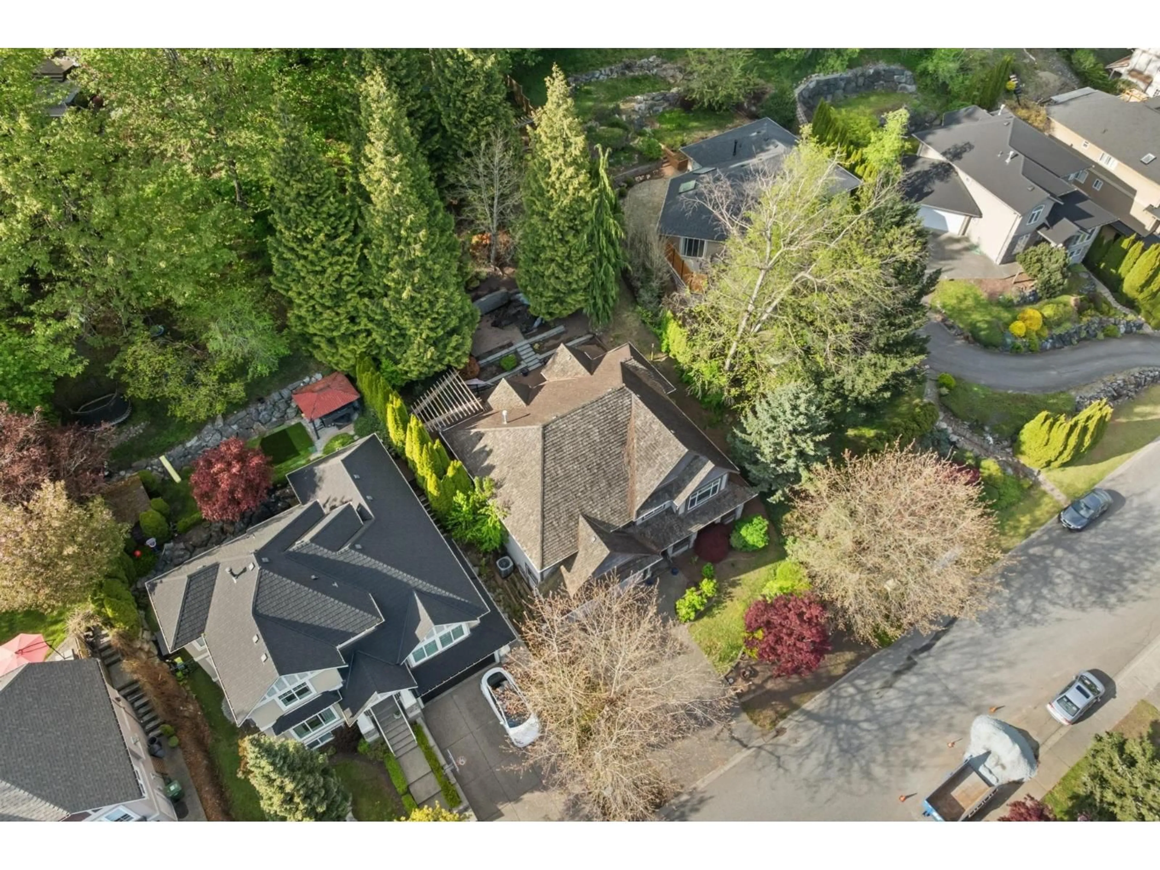 A pic from outside/outdoor area/front of a property/back of a property/a pic from drone, street for 35823 GRAYSTONE DRIVE, Abbotsford British Columbia V3G1K7