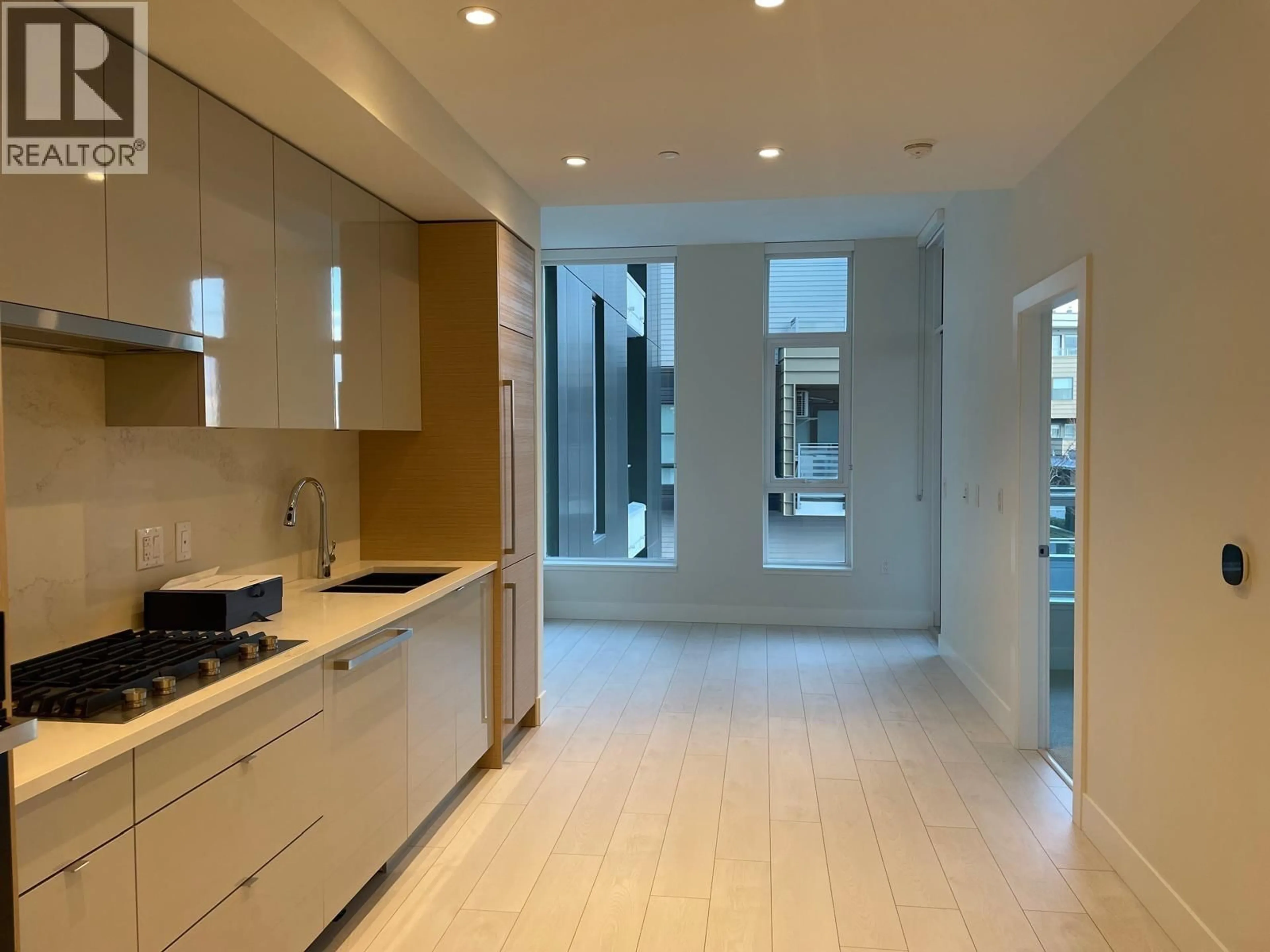 Unknown for 426 - 3438 SAWMILL CRESCENT, Vancouver British Columbia V5S0E3