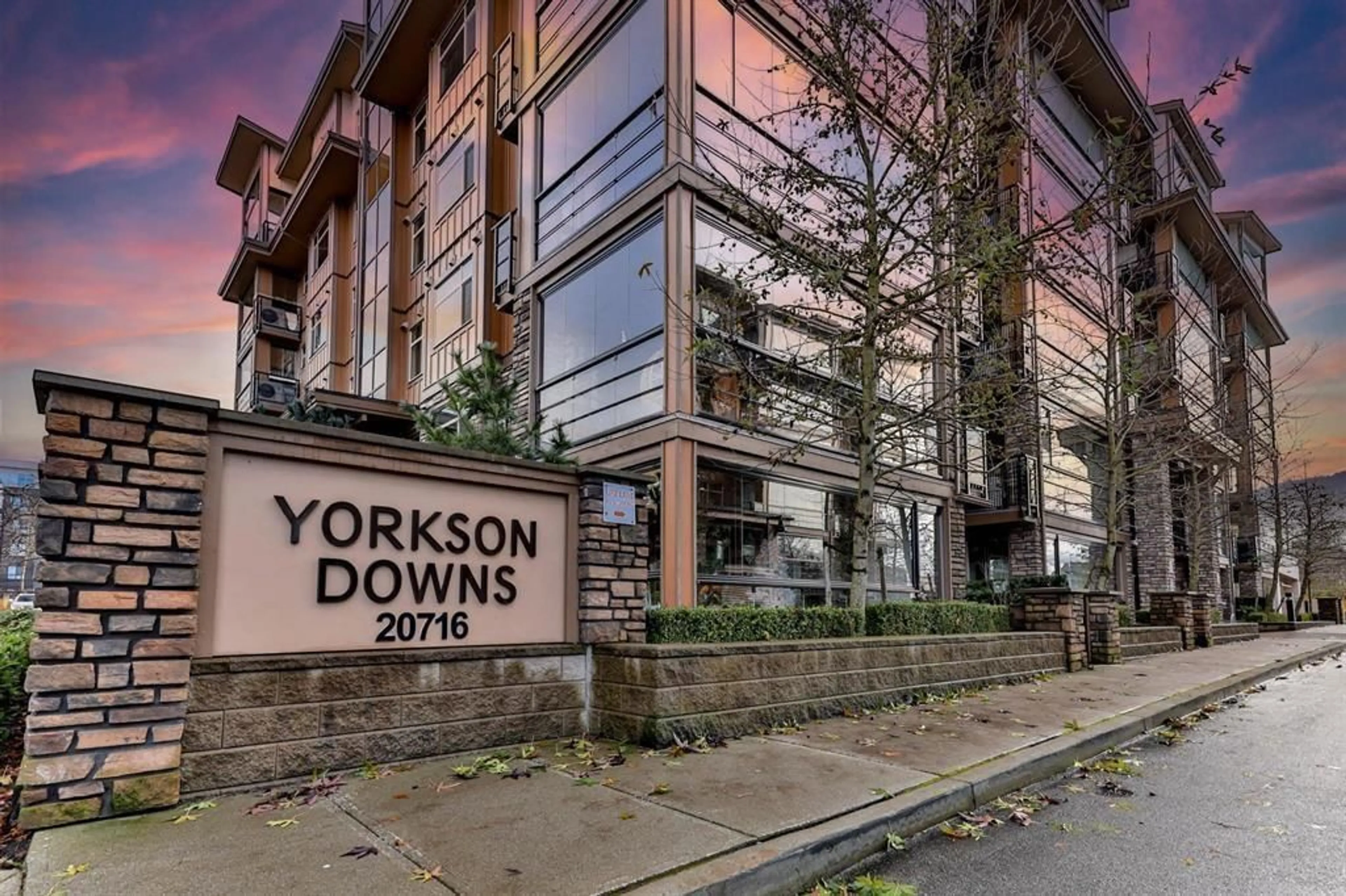 Unknown for B627 - 20716 WILLOUGHBY TOWN CENTER DRIVE, Langley British Columbia V2Y3J8