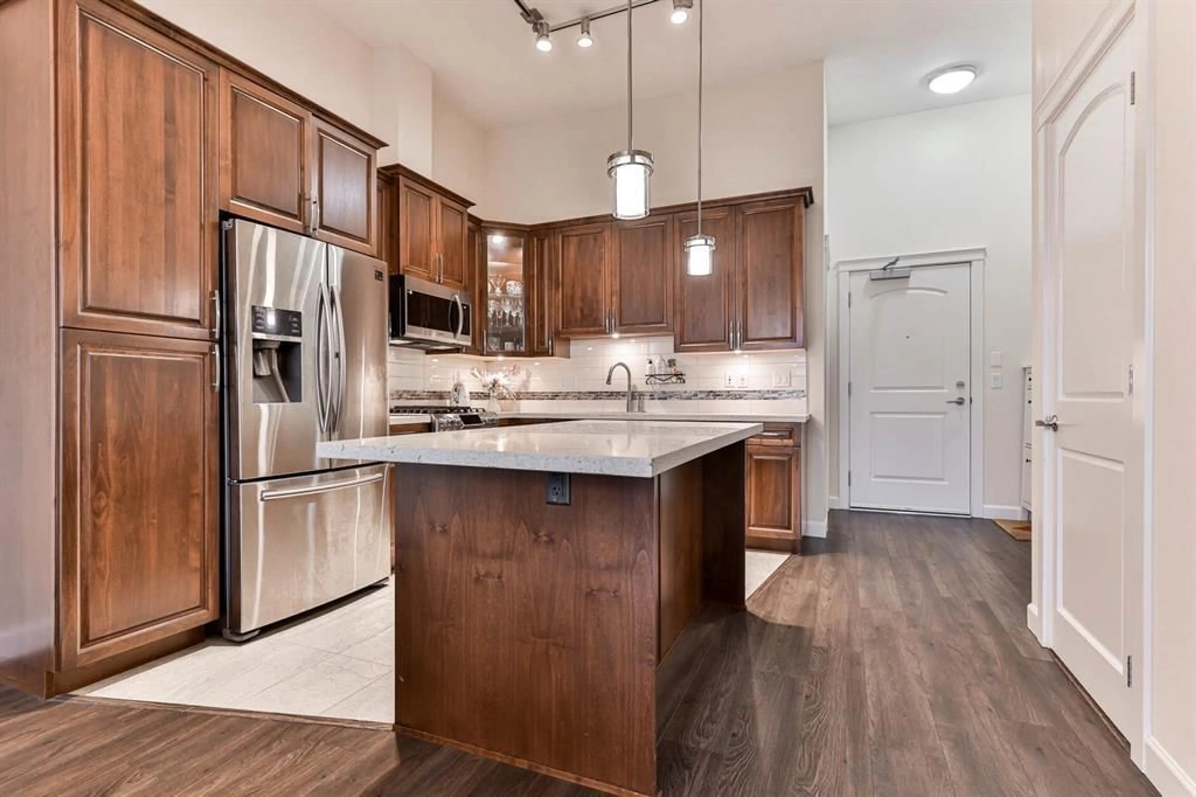 Open concept kitchen, unknown for B627 - 20716 WILLOUGHBY TOWN CENTER DRIVE, Langley British Columbia V2Y3J8