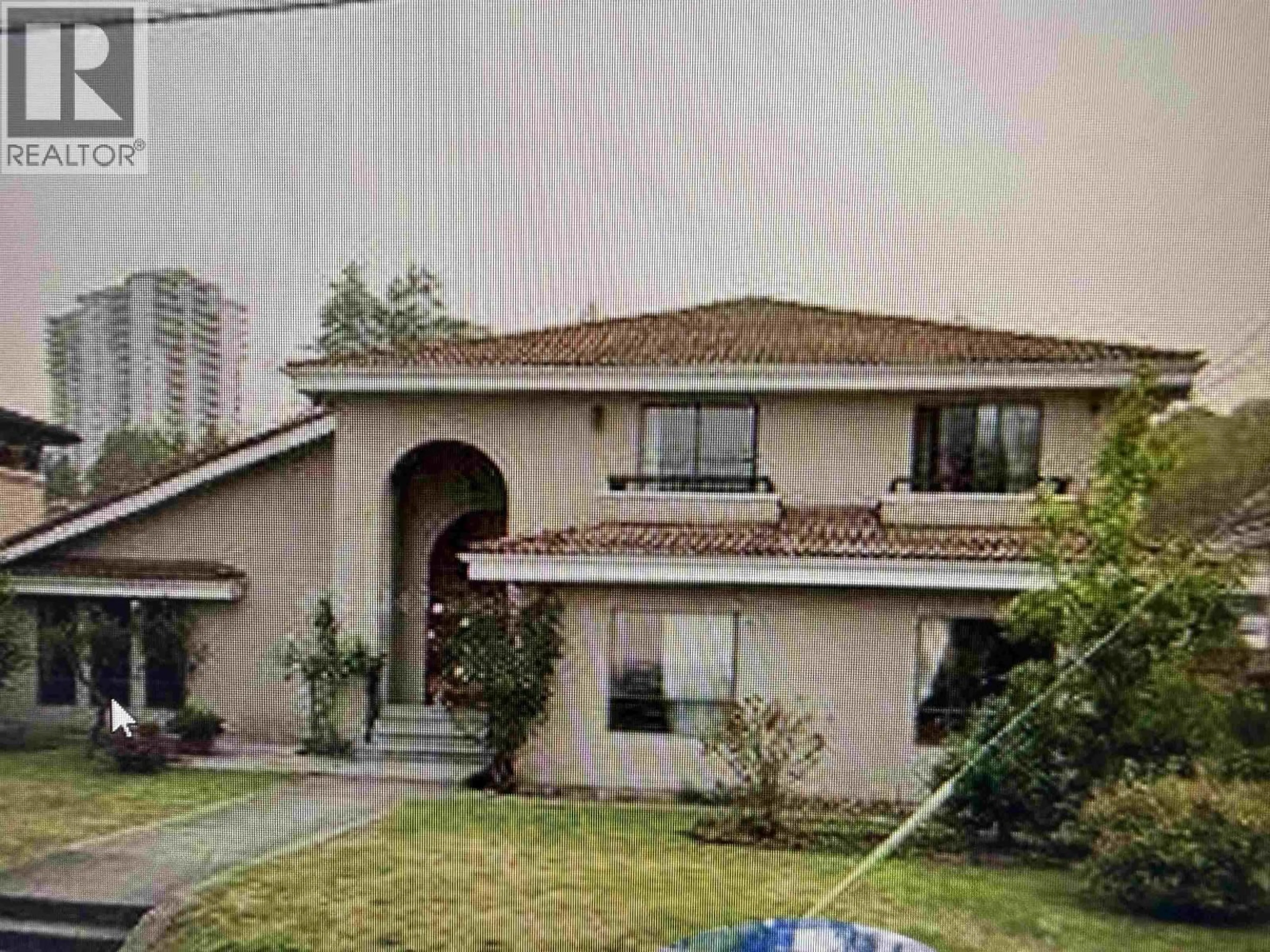 Home with vinyl exterior material, street for 4078 FARRINGTON STREET, Burnaby British Columbia V5H1C7